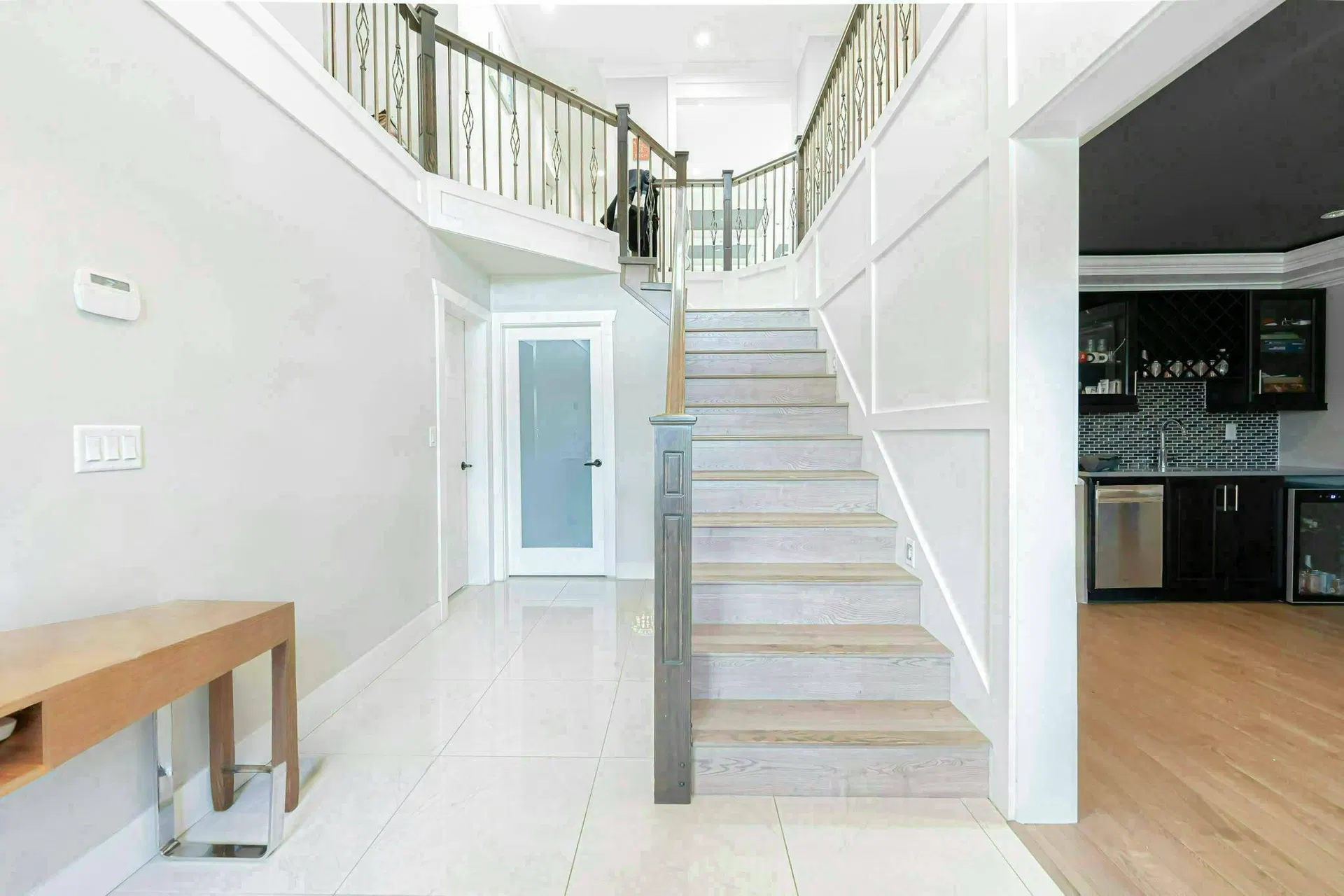 Photo 5 of 21 at 520 Ewen Avenue