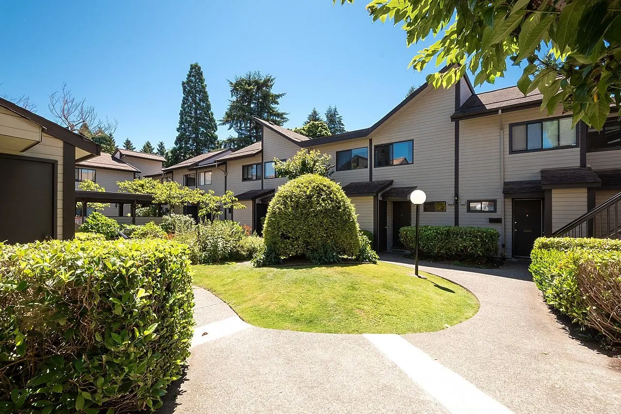#31 – 460 16th Avenue