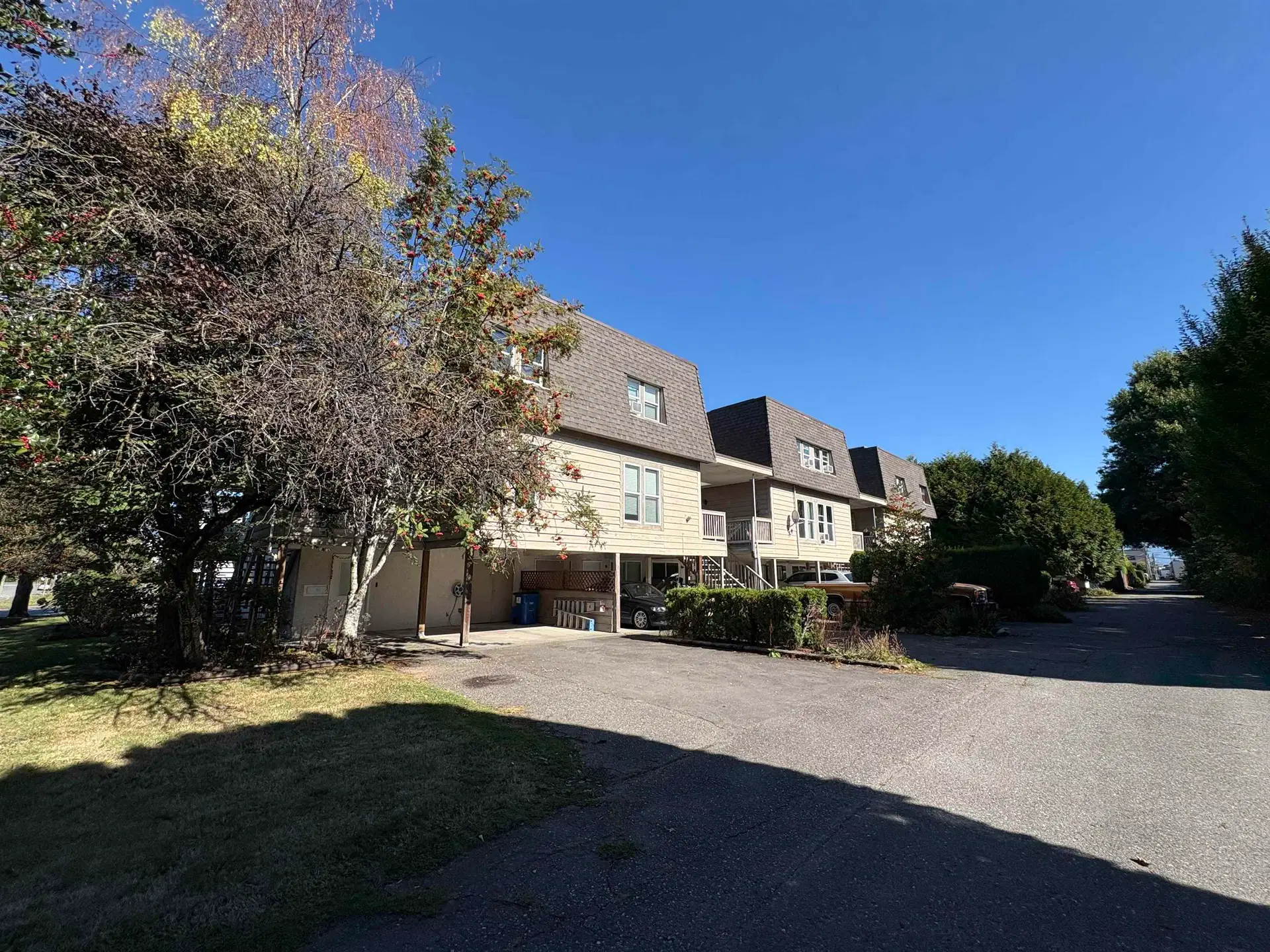 #9 – 45720 Victoria Avenue