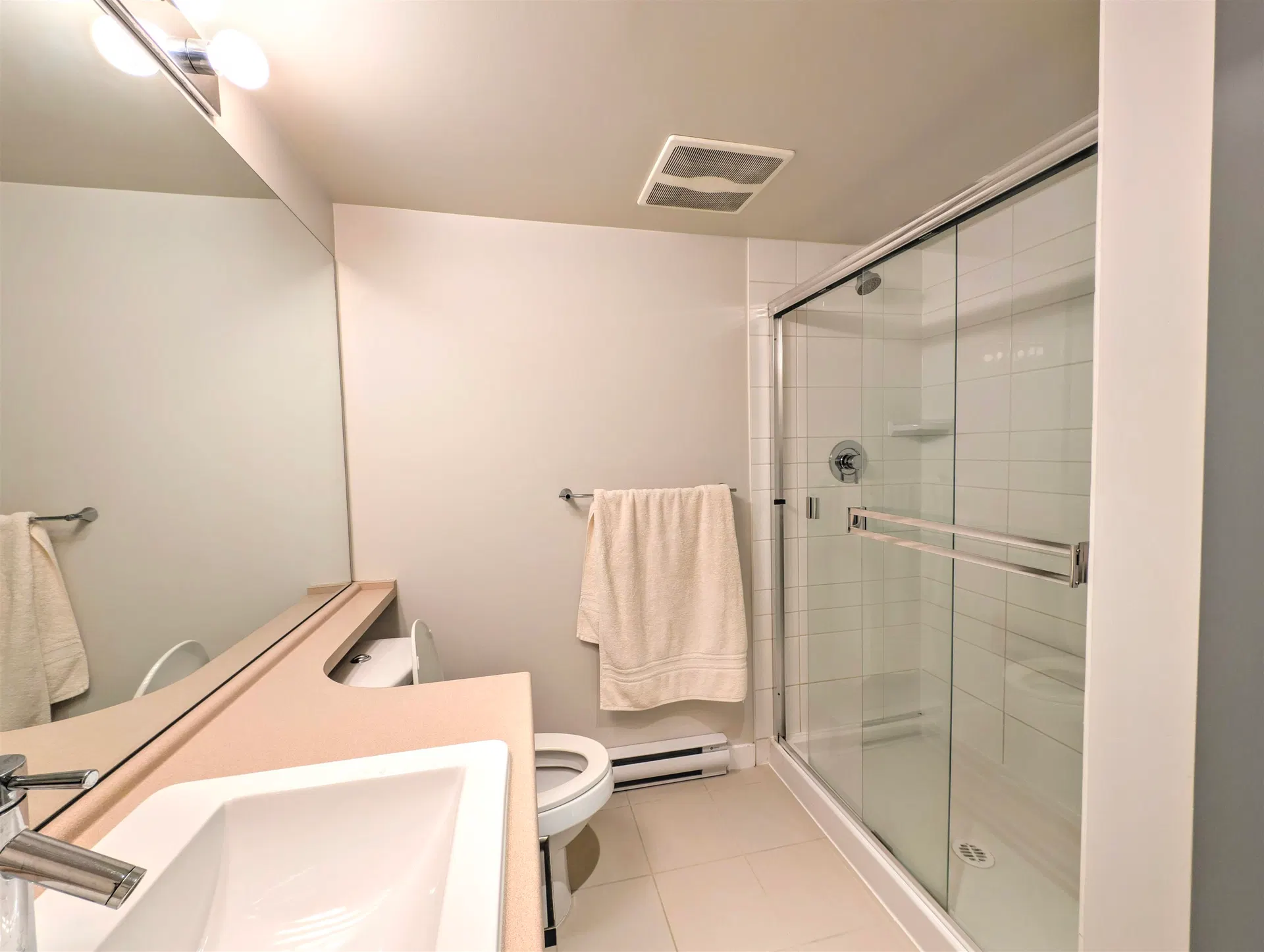 Photo 4 of 10 at #235 – 9500 Odlin Road