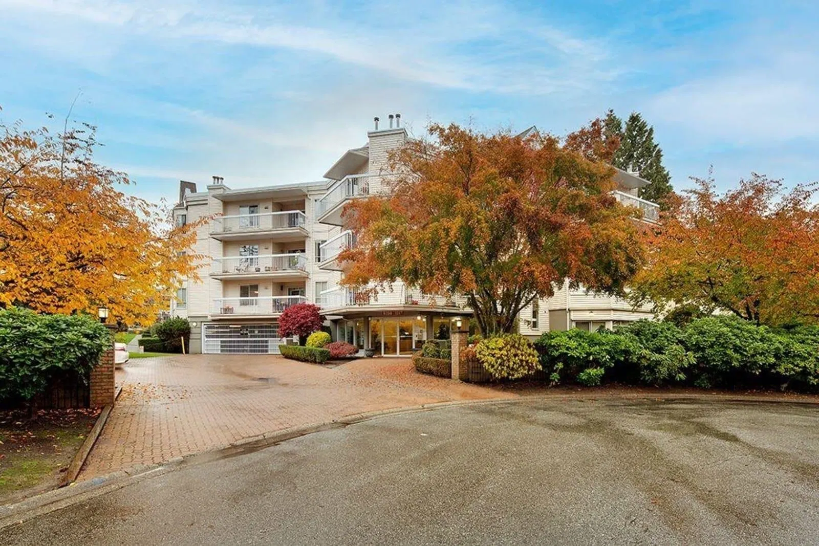 Photo 1 of 25 at #202 – 9299 121 Street