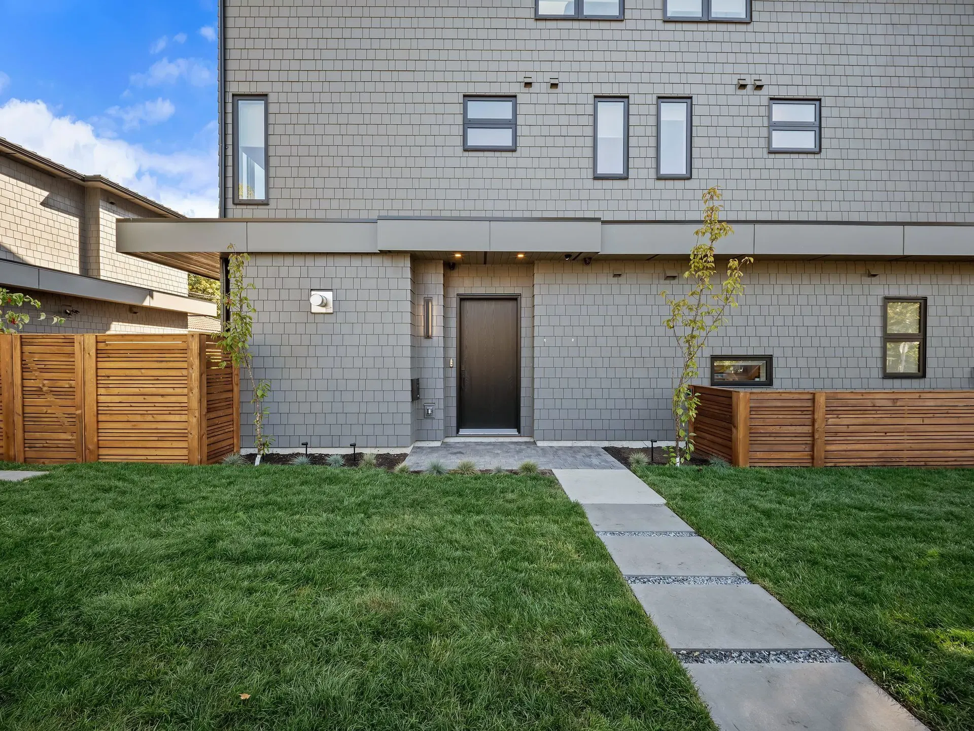 Photo 3 of 40 at 2868 Semlin Drive