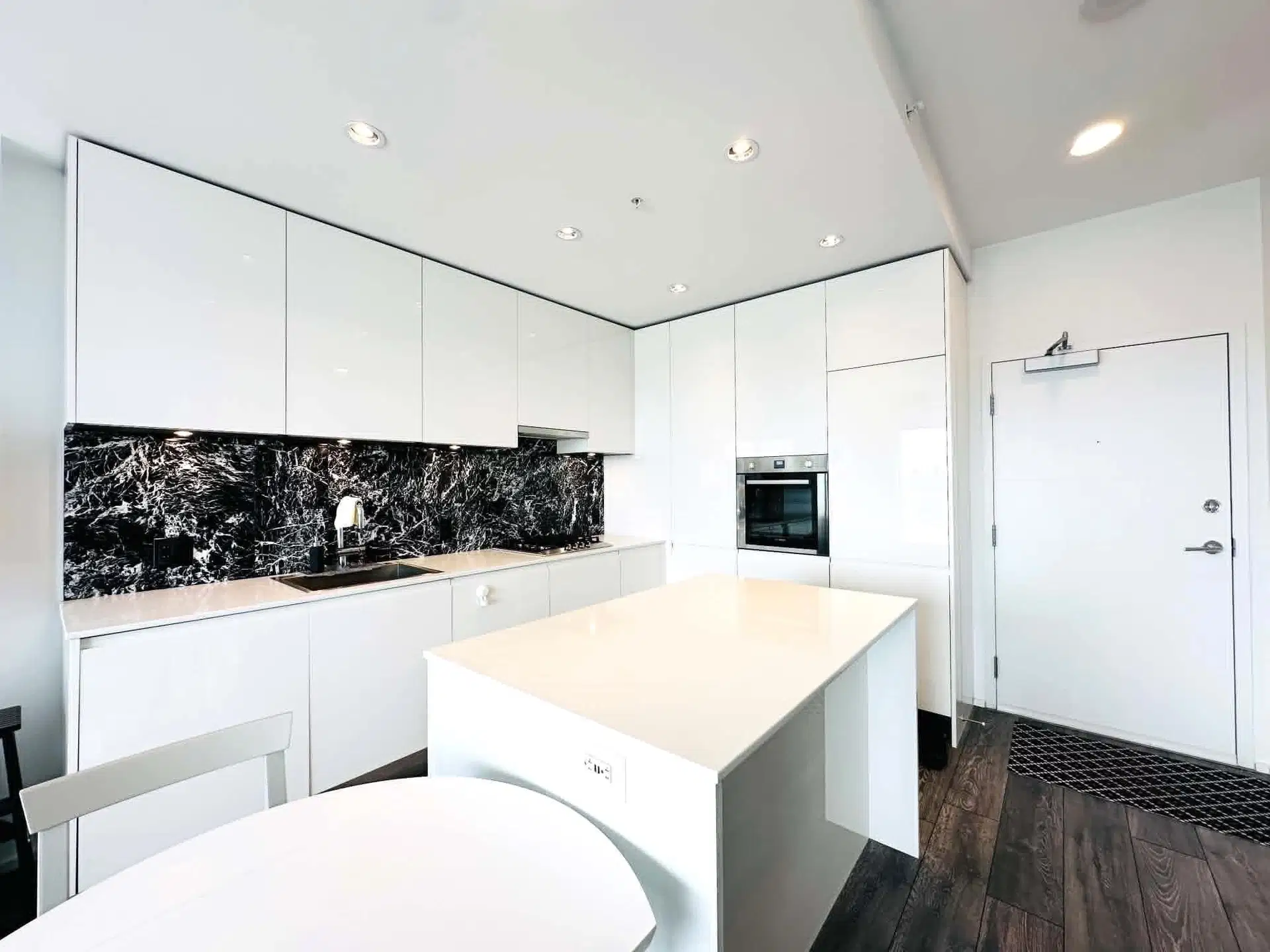 #4203 – 4650 Brentwood Boulevard