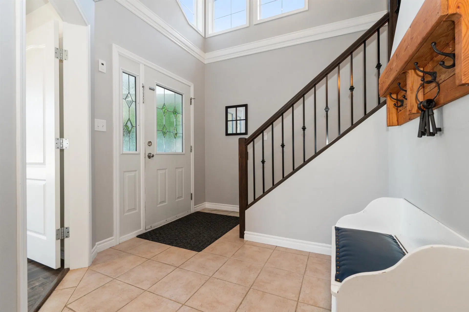 Photo 5 of 40 at 5379 Skyview Crescent