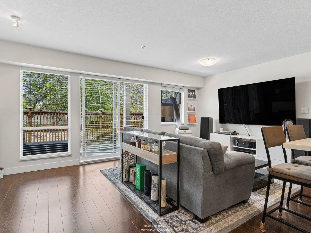 Photo 2 of 32 at #215 – 15735 Croydon Drive