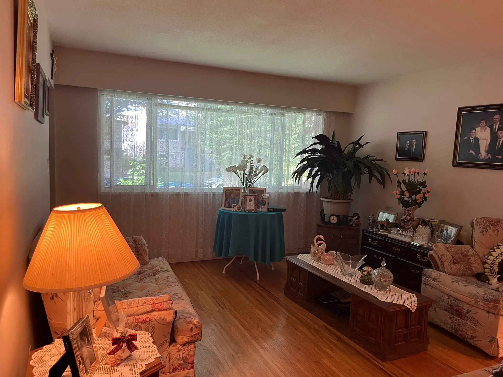 Photo 5 of 24 at 2665 Ward Street