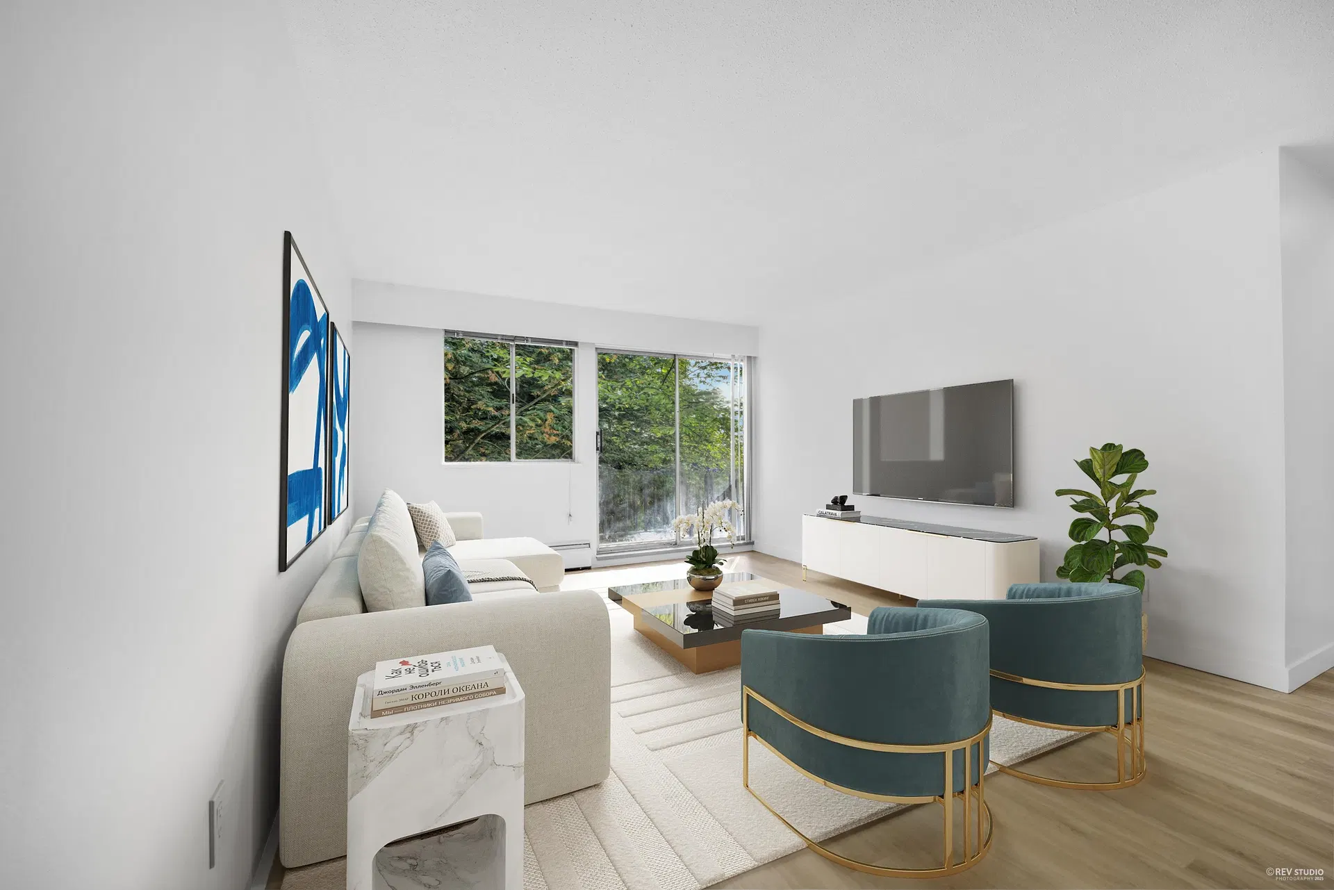 Photo 3 of 6 at #205 – 201 Laval Street