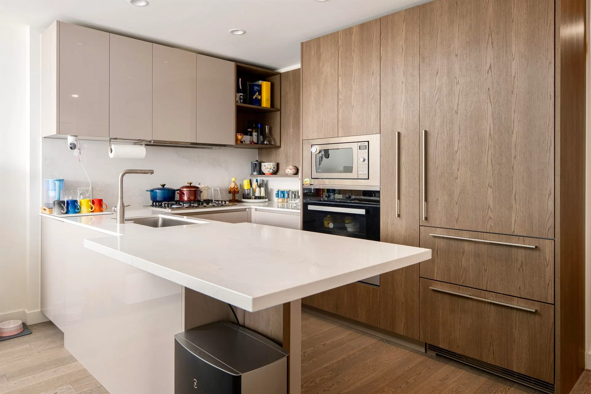 Photo 5 of 30 at #605 – 6833 Pearson Way