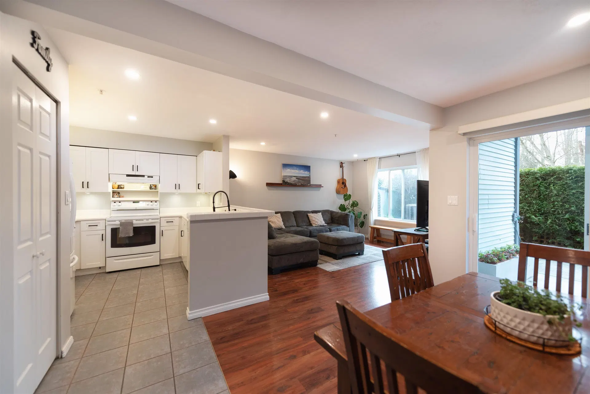 Photo 3 of 24 at #111 – 5711 Ebbtide Street