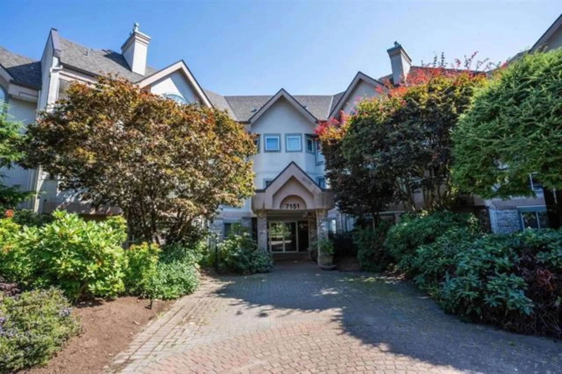 Photo 2 of 26 at #301 – 7151 S 121 Street