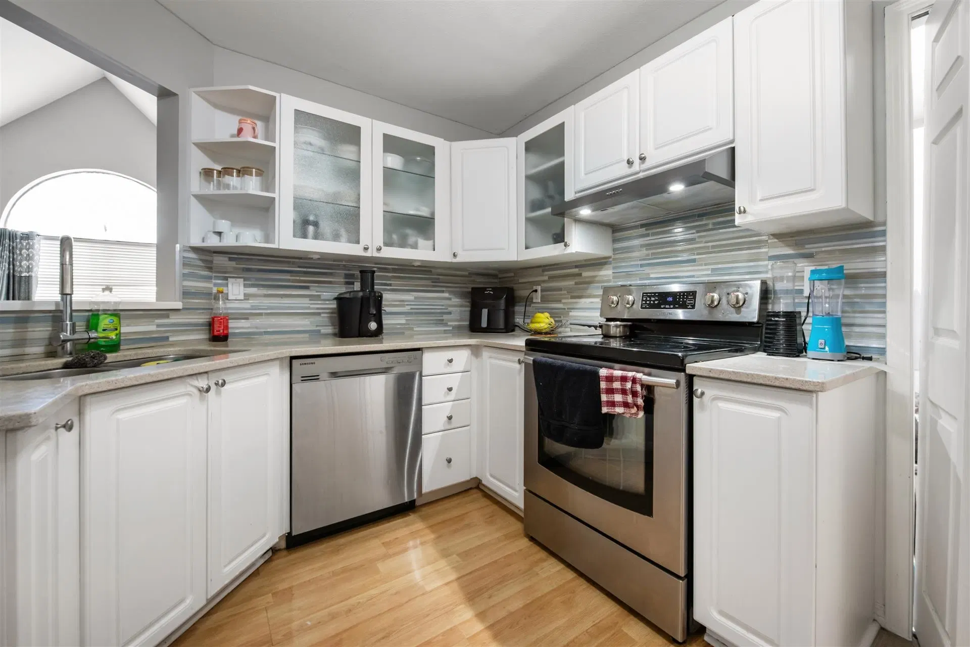 Photo 3 of 26 at #301 – 7151 S 121 Street