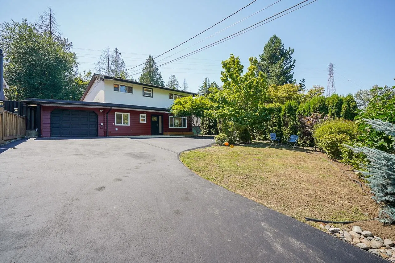 Photo 2 of 25 at 10993 Mcadam Road