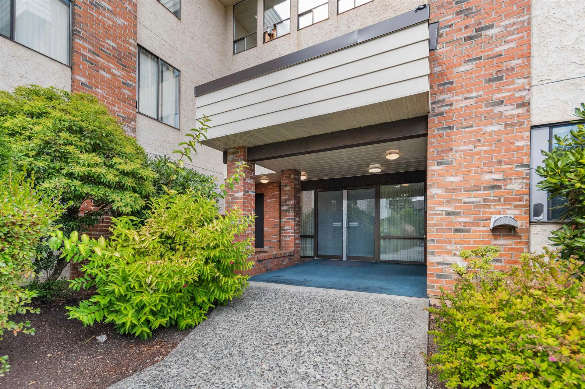 Photo 3 of 28 at #301 – 32885 George Ferguson Way