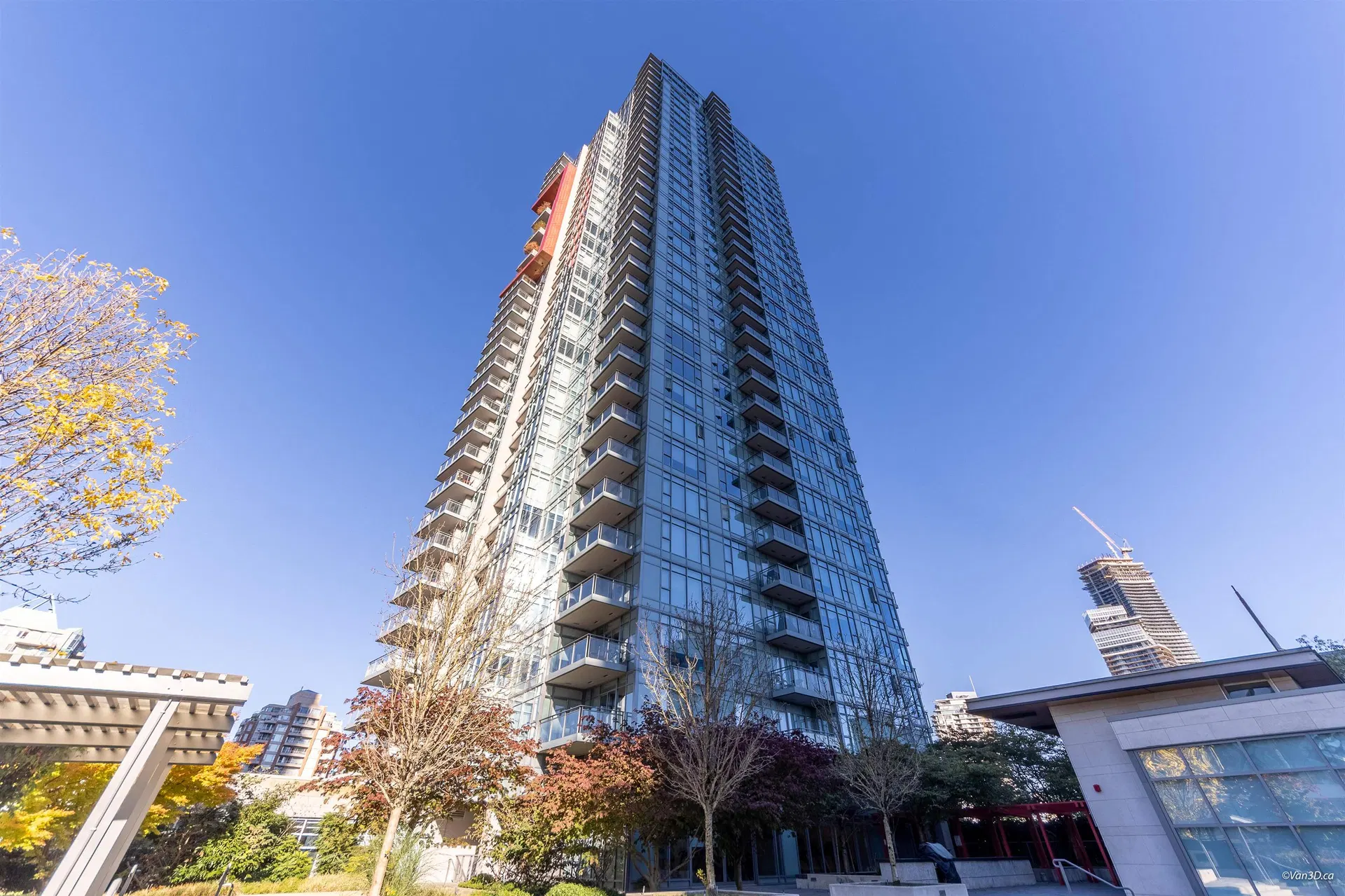Photo 3 of 40 at #3606 – 4688 Kingsway