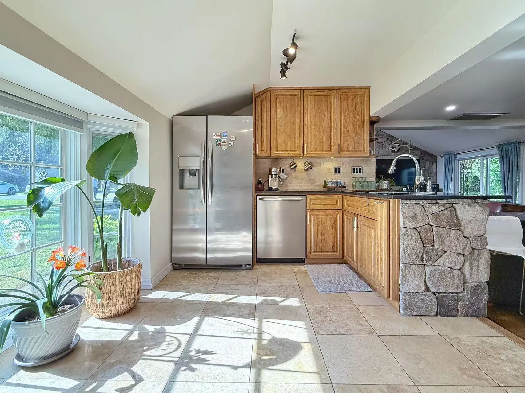 Photo 4 of 27 at 12239 Skillen Street
