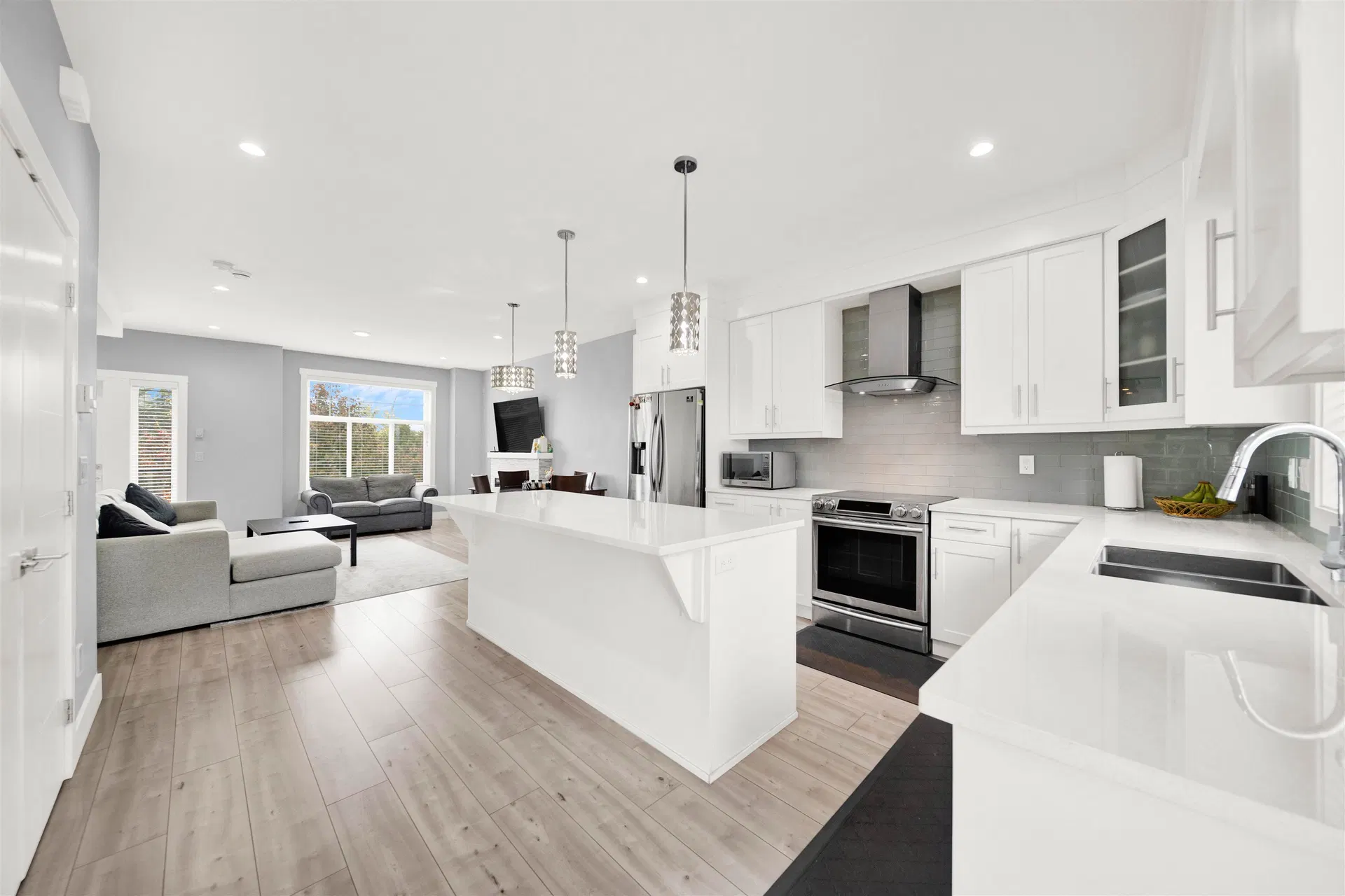 Photo 5 of 24 at #108 – 15170 60 Avenue