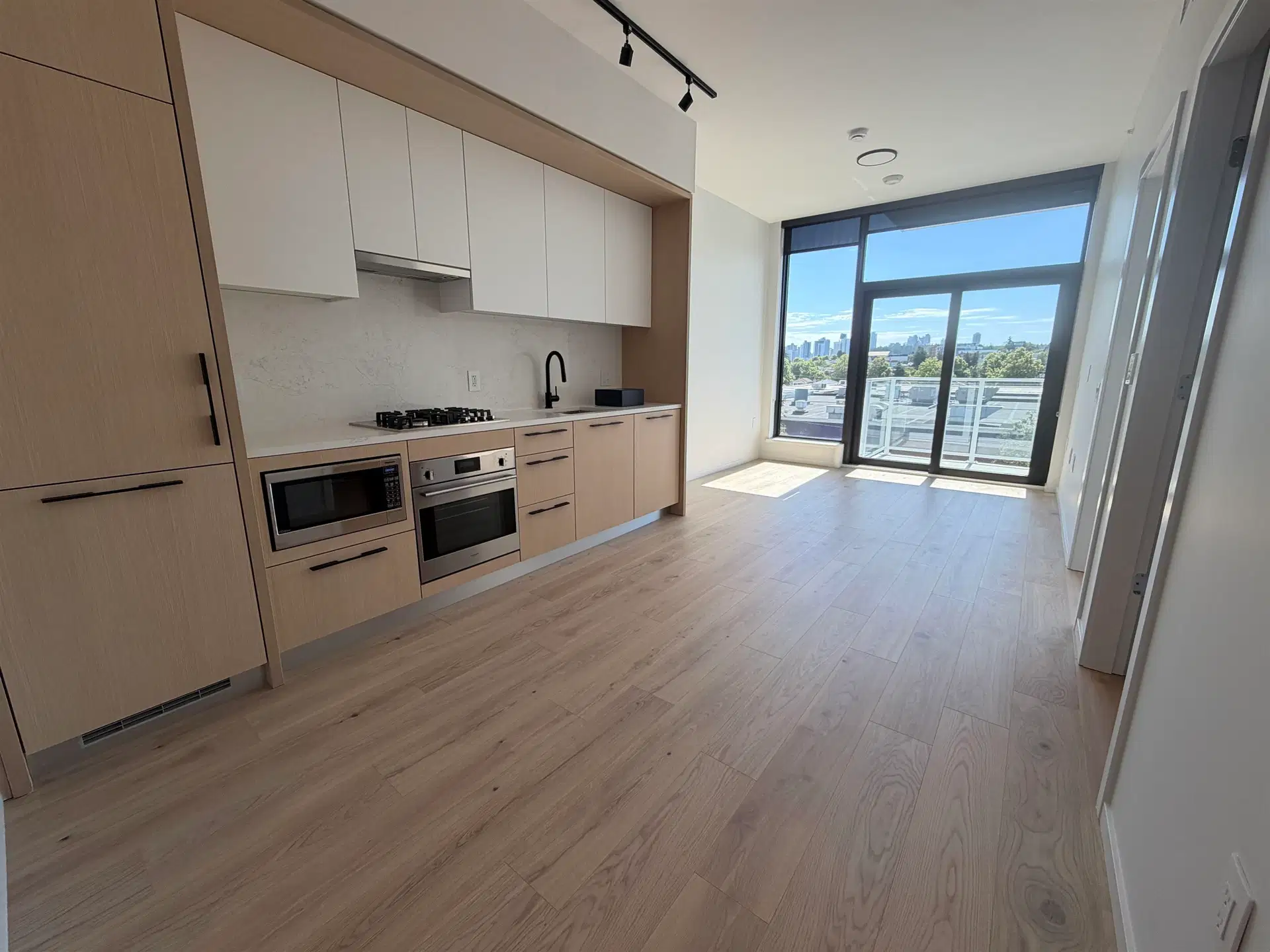 #462 – 5189 Earles Street