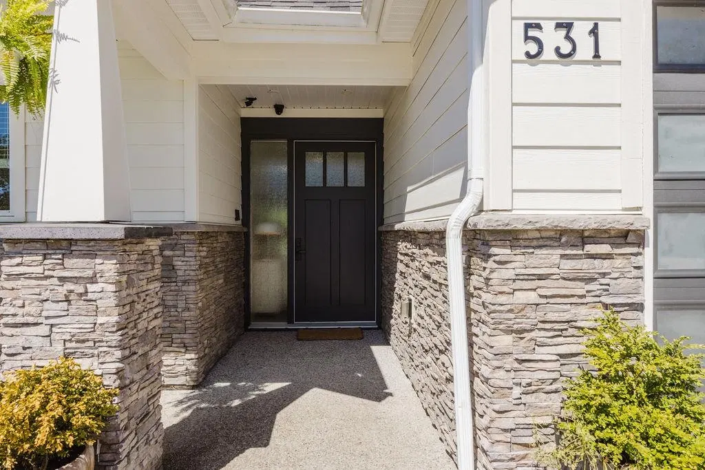 Photo 5 of 40 at 531 Jordan Way