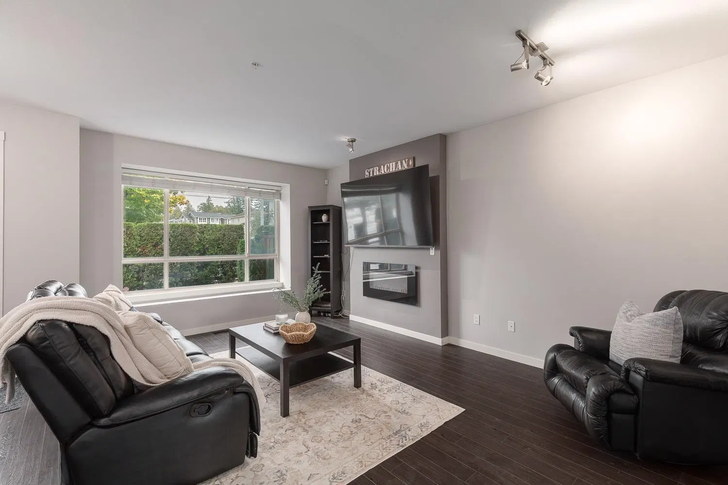 Photo 2 of 32 at #11 – 23986 104 Avenue