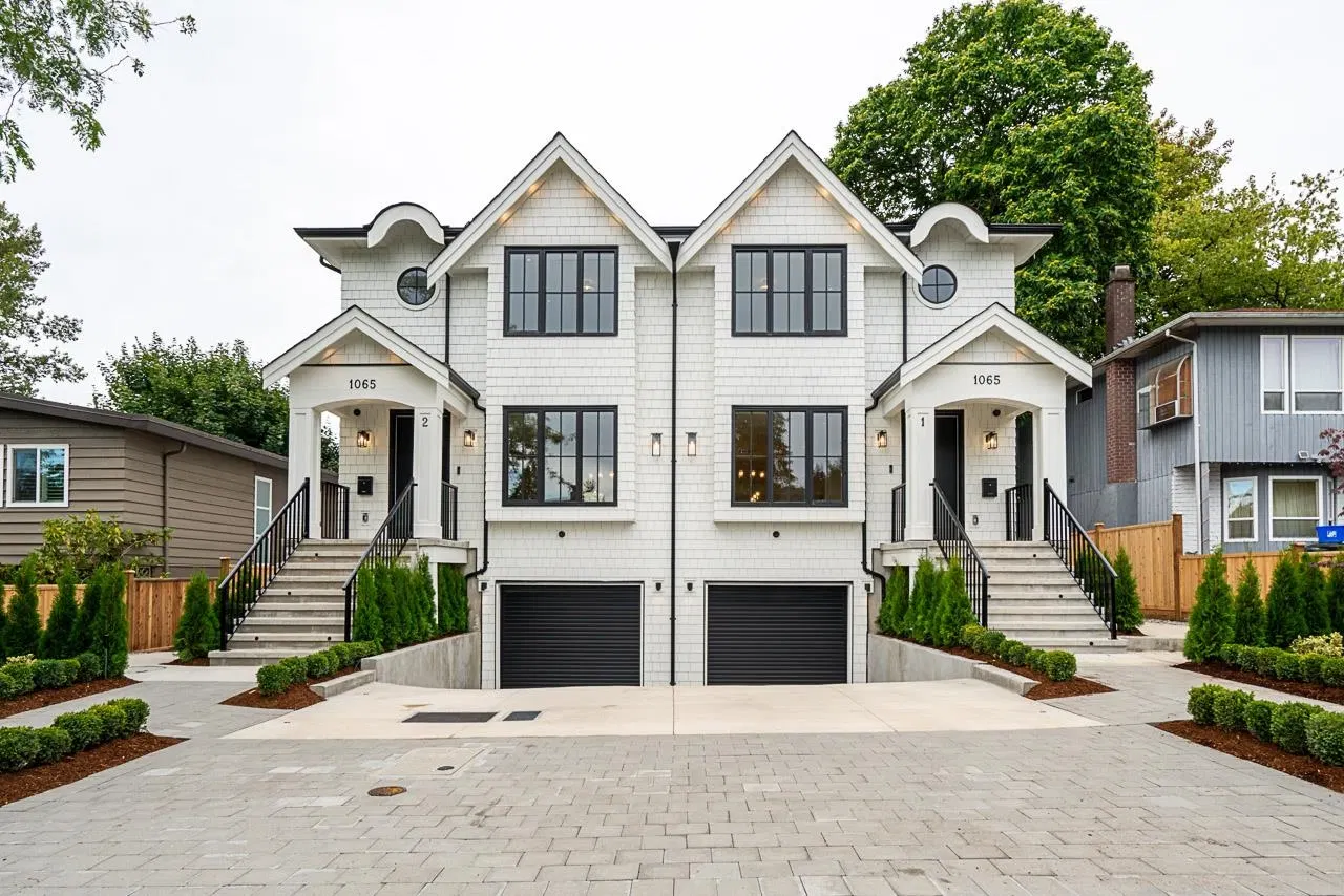 Photo 2 of 31 at #2 – 1065 Ridley Drive