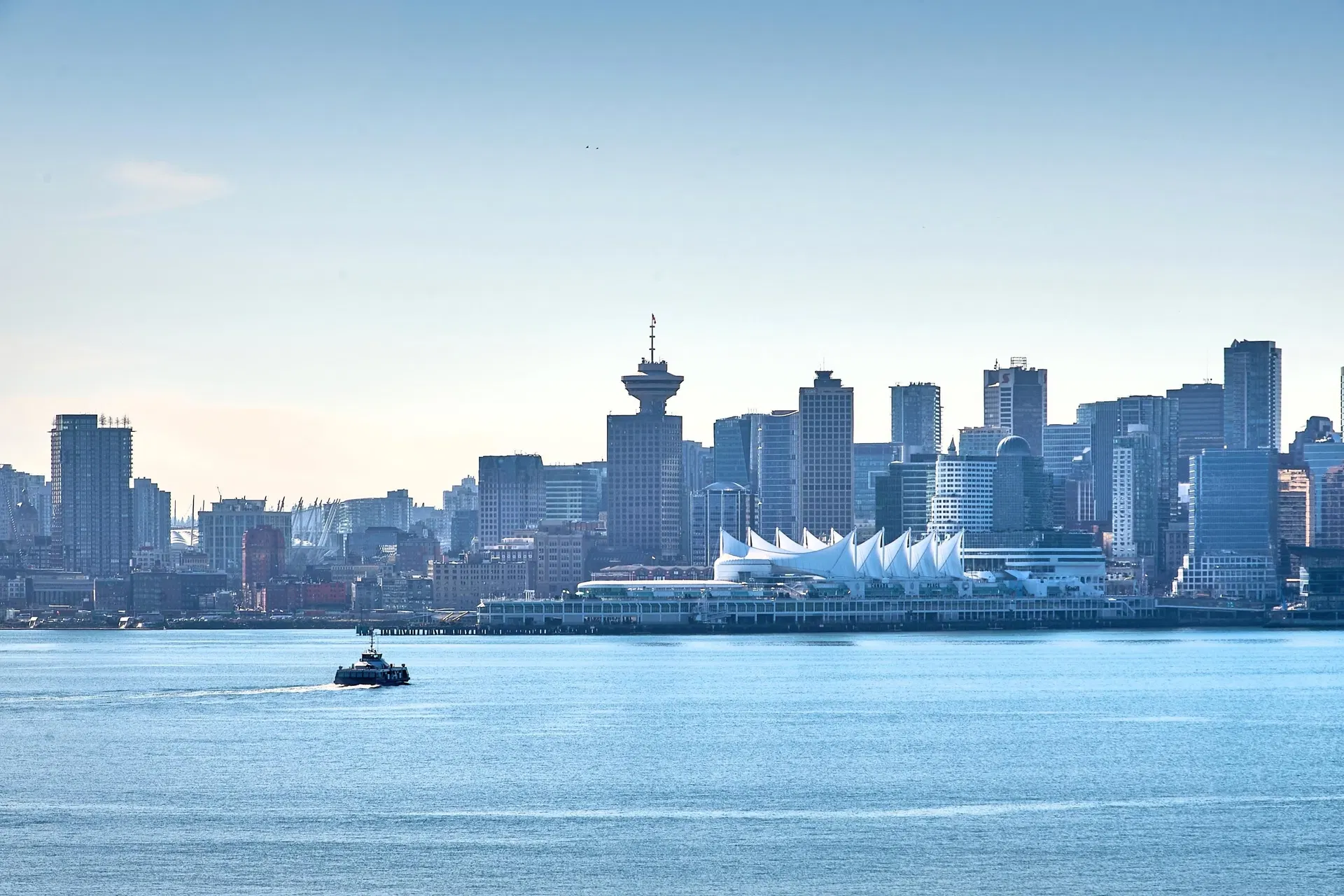 Photo 1 of 40 at #807 – 755 Harbourside Drive