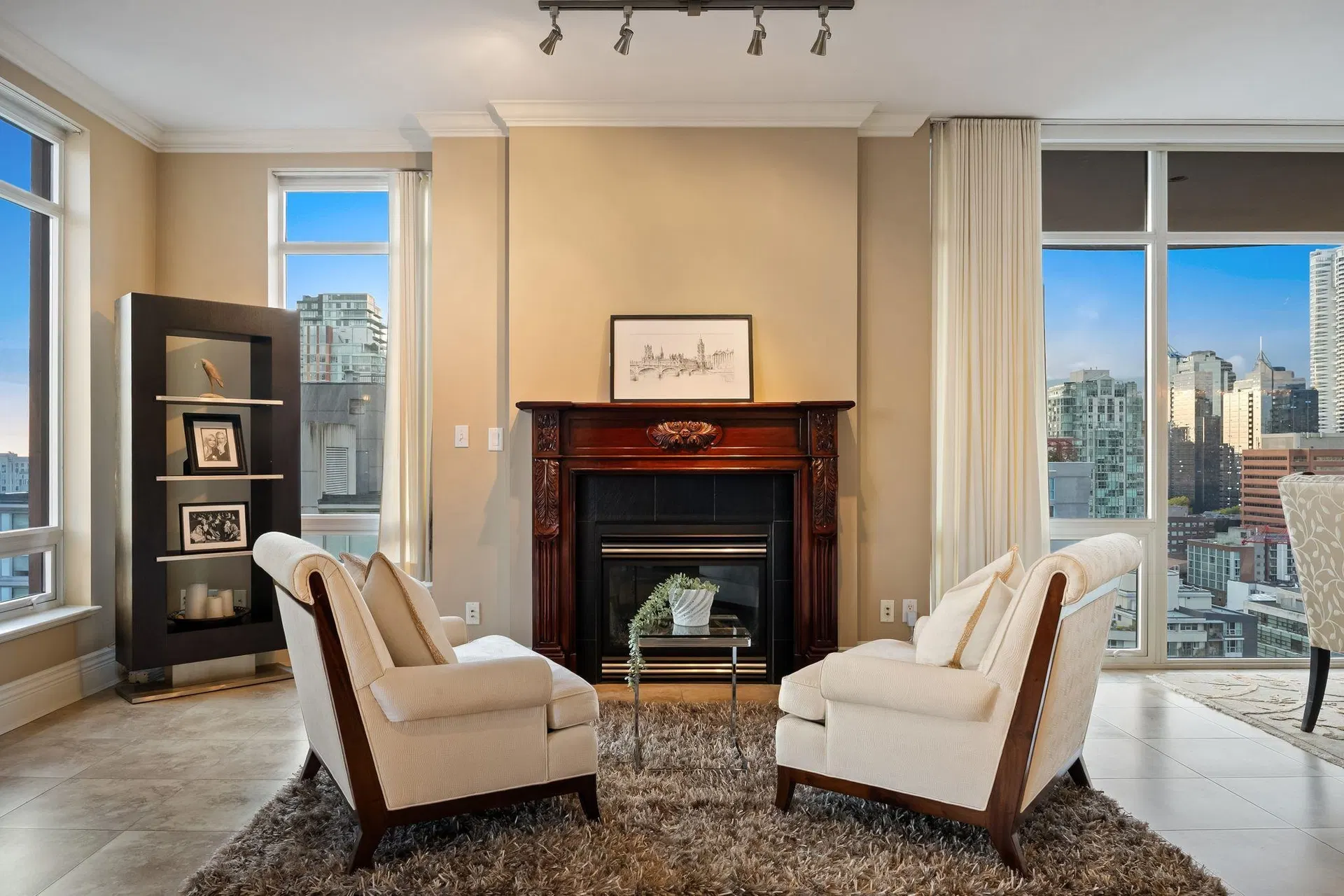 Photo 4 of 40 at #2600 – 1280 Richards Street