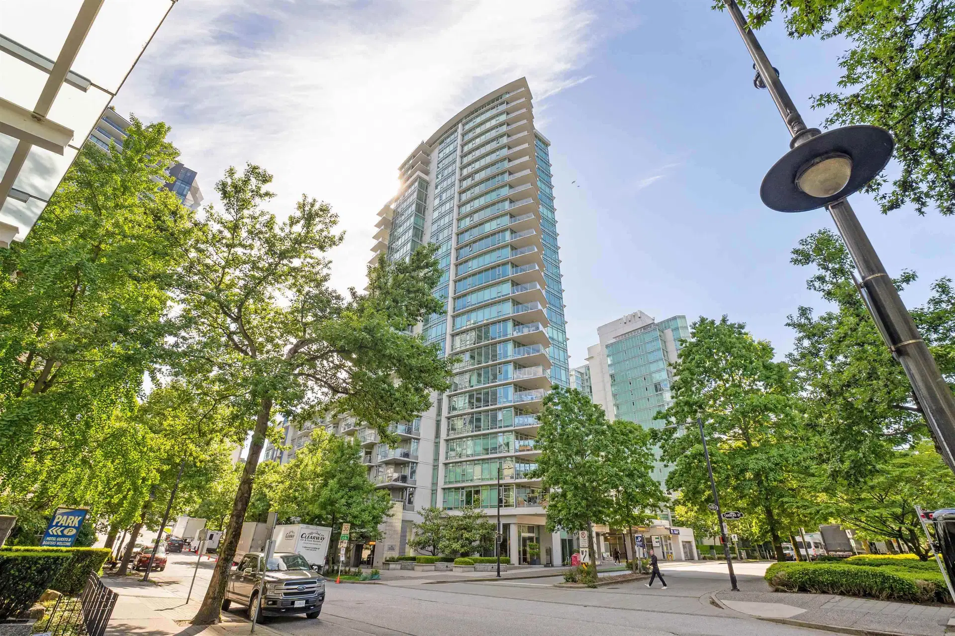 #1904 – 1616 Bayshore Drive