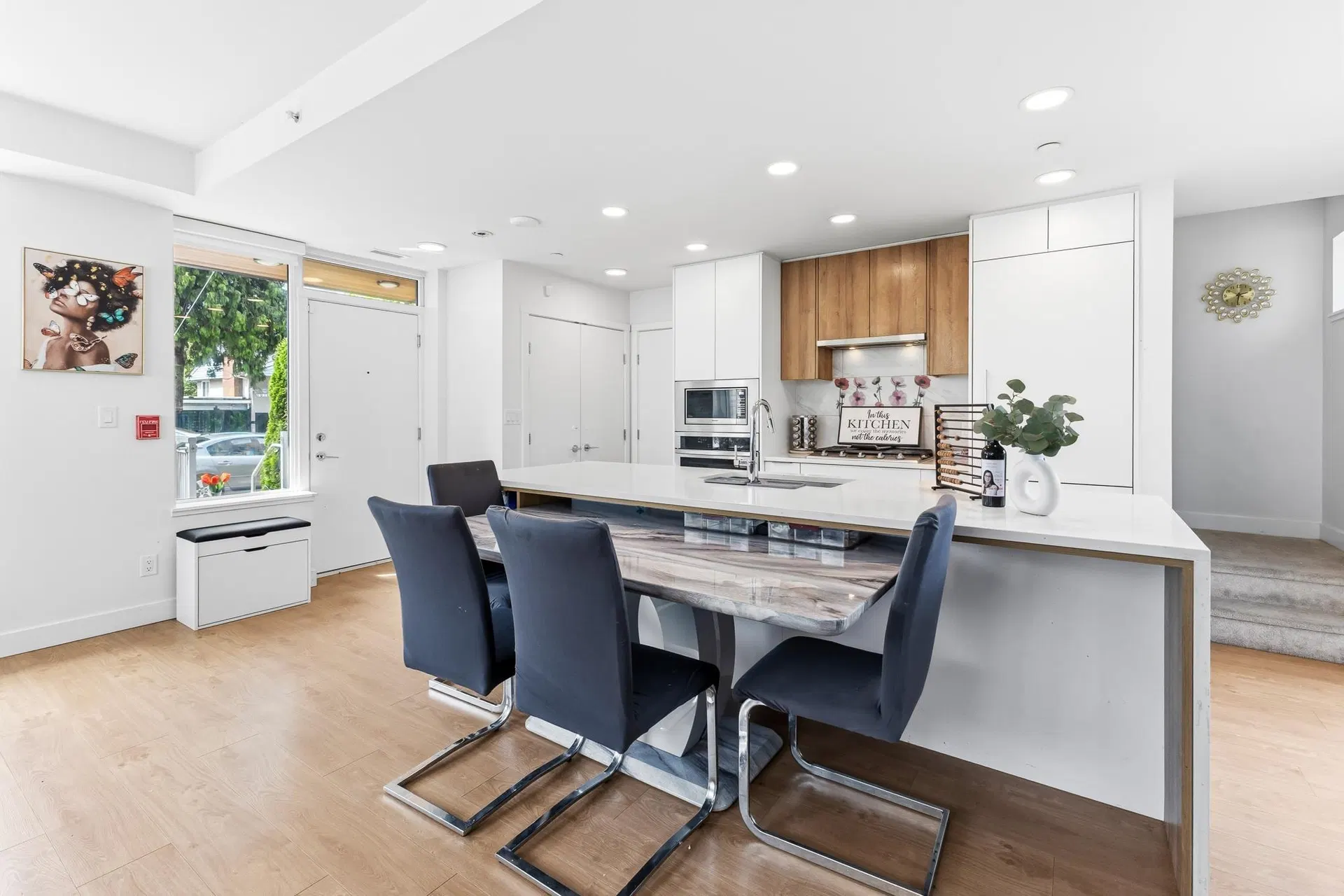 Photo 4 of 27 at #3 – 10160 133 Street