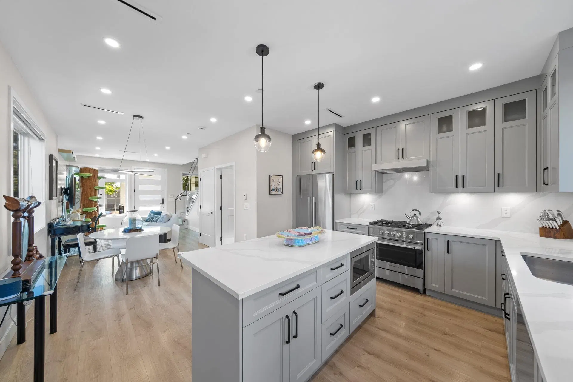 Photo 5 of 33 at #1 – 2749 E 54th Avenue