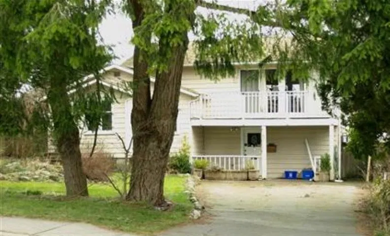 Photo 1 of 1 at 15695 Thrift Avenue