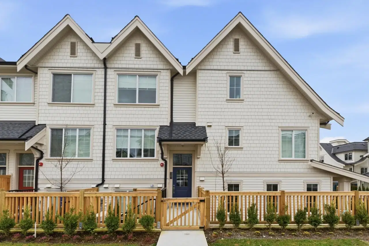 #235 – 720 Robinson Street