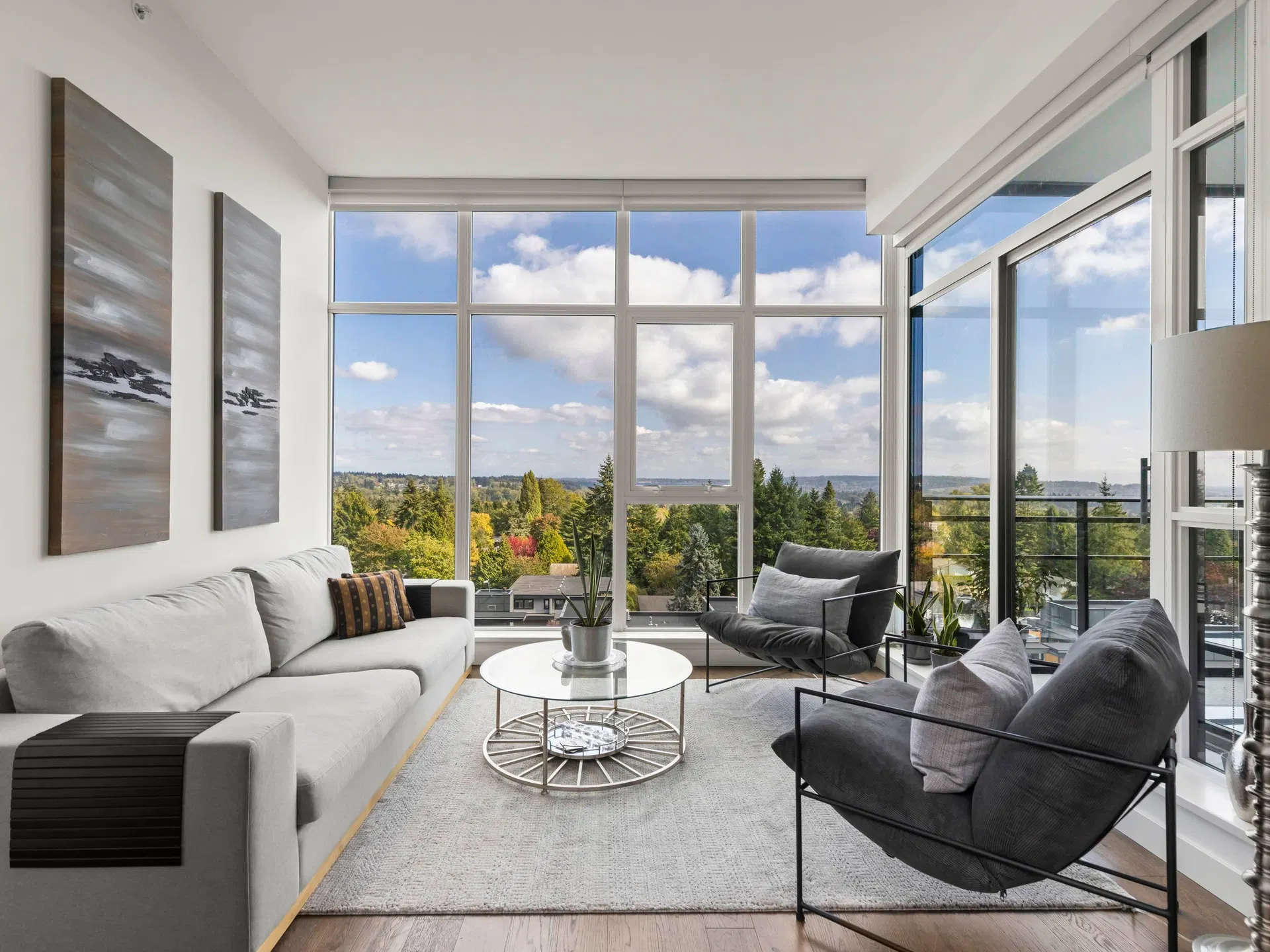 Photo 2 of 40 at #603 – 1526 Finlay Street