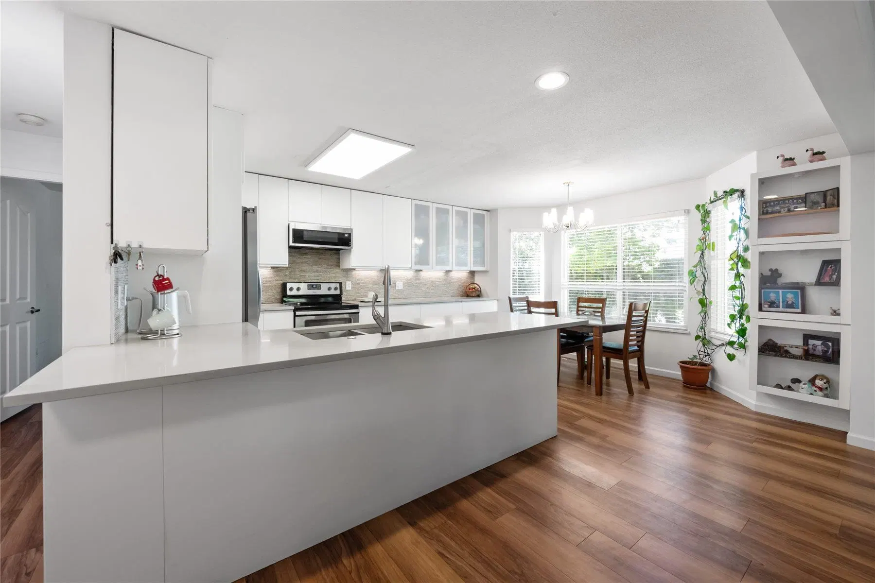 Photo 4 of 20 at #201 – 8972 Fleetwood Way