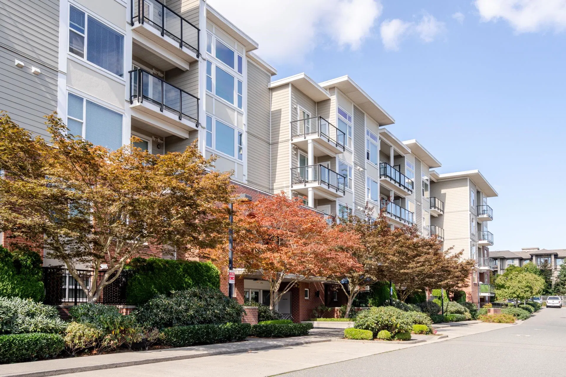 Photo 4 of 35 at #429 – 15956 86a Avenue