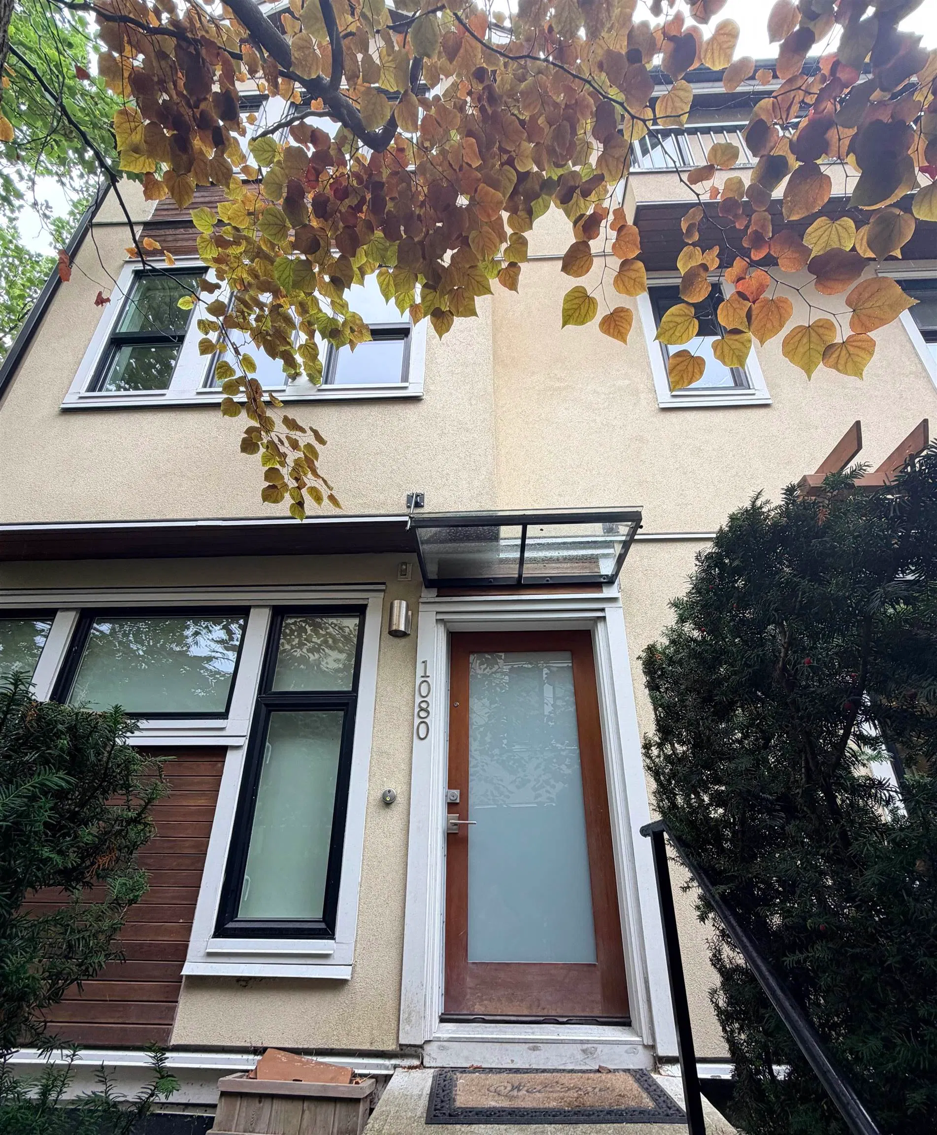 Photo 3 of 37 at 1080 Nicola Street