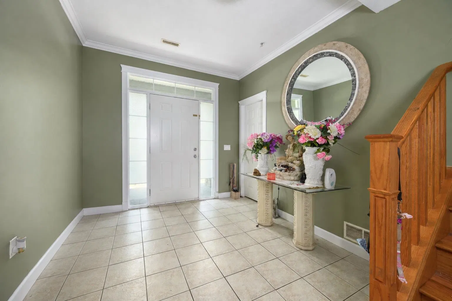 Photo 2 of 28 at 11382 240 Street