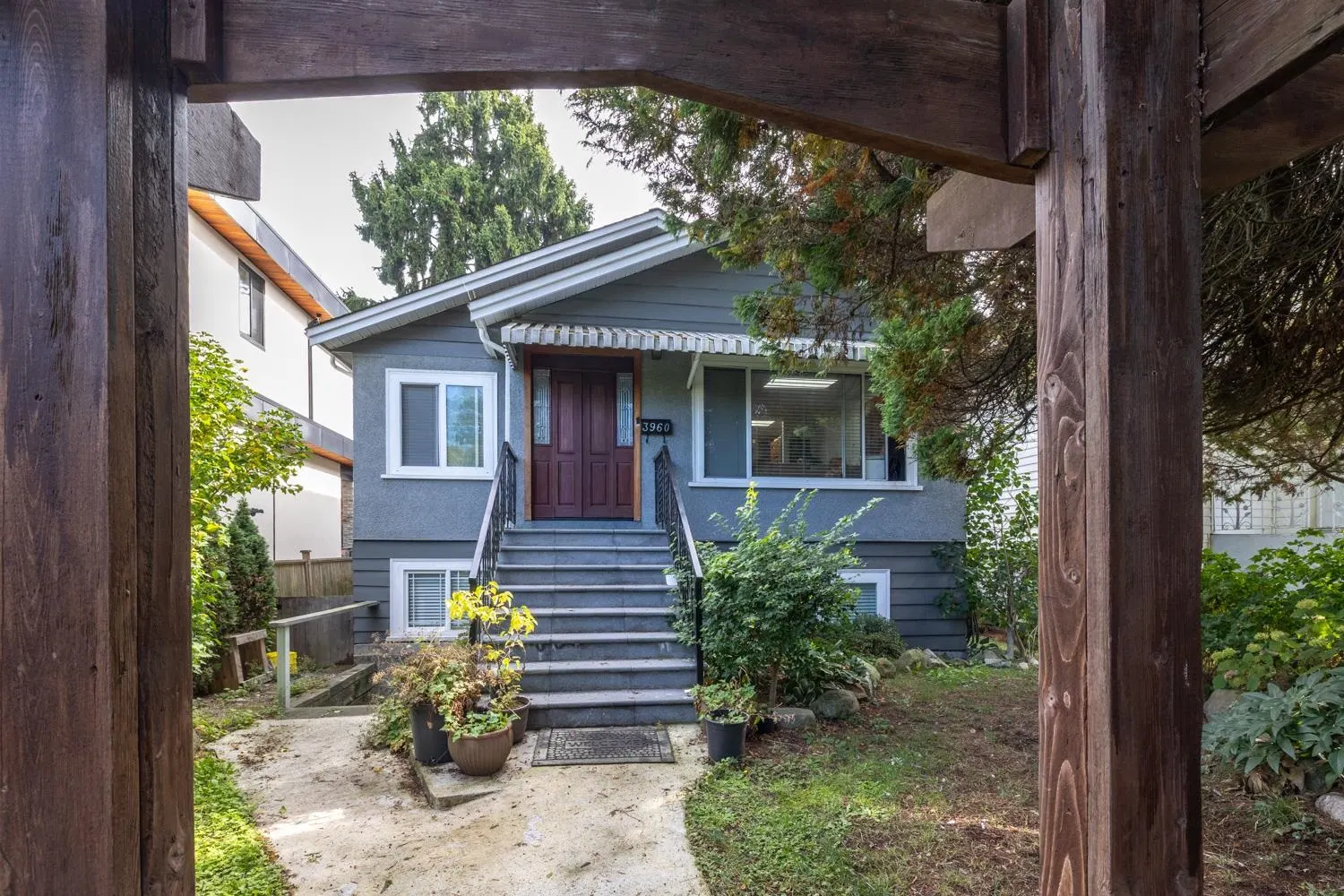 Photo 2 of 18 at 3960 Nootka Street