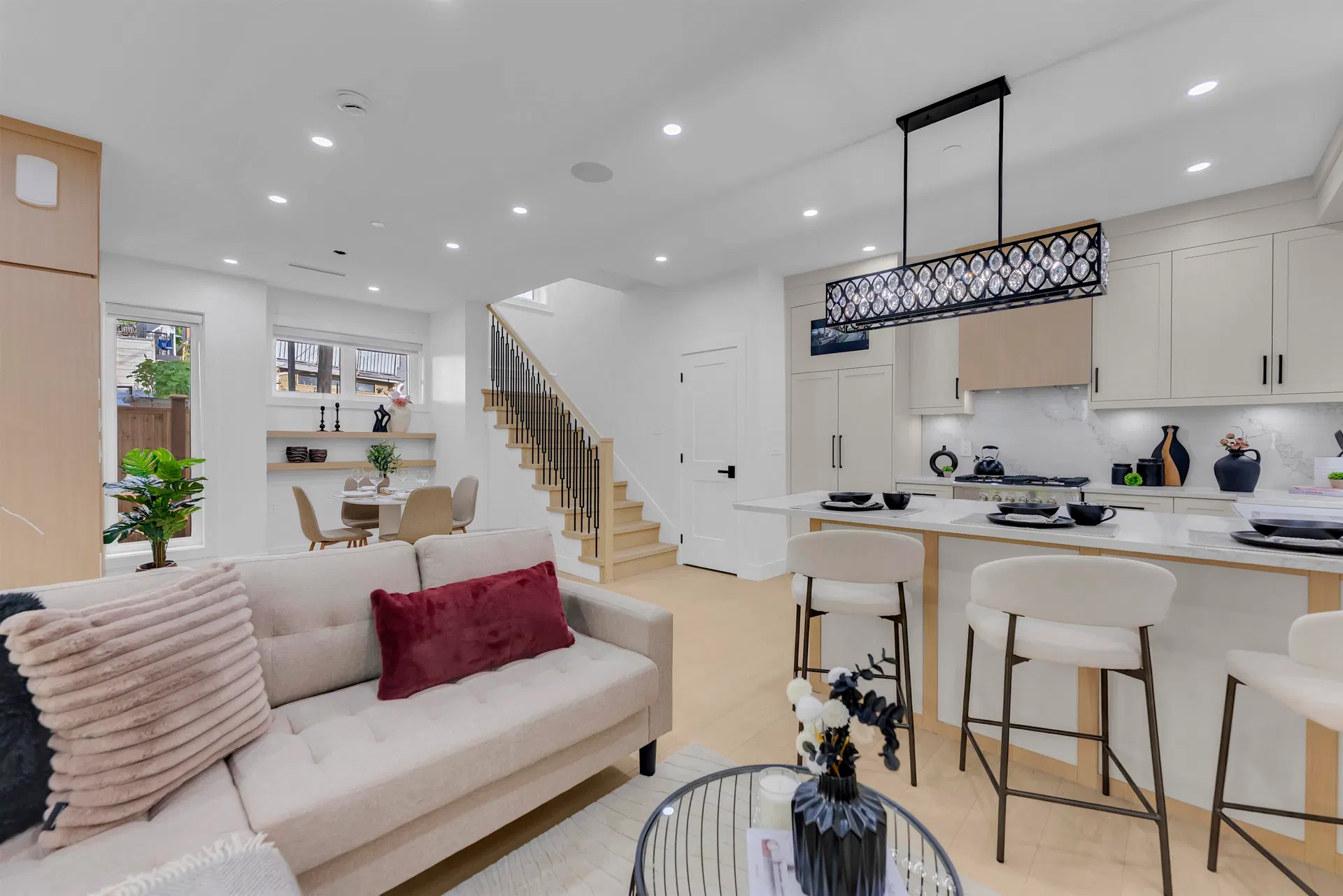 Photo 3 of 40 at #1 – 2888 E 6th Avenue
