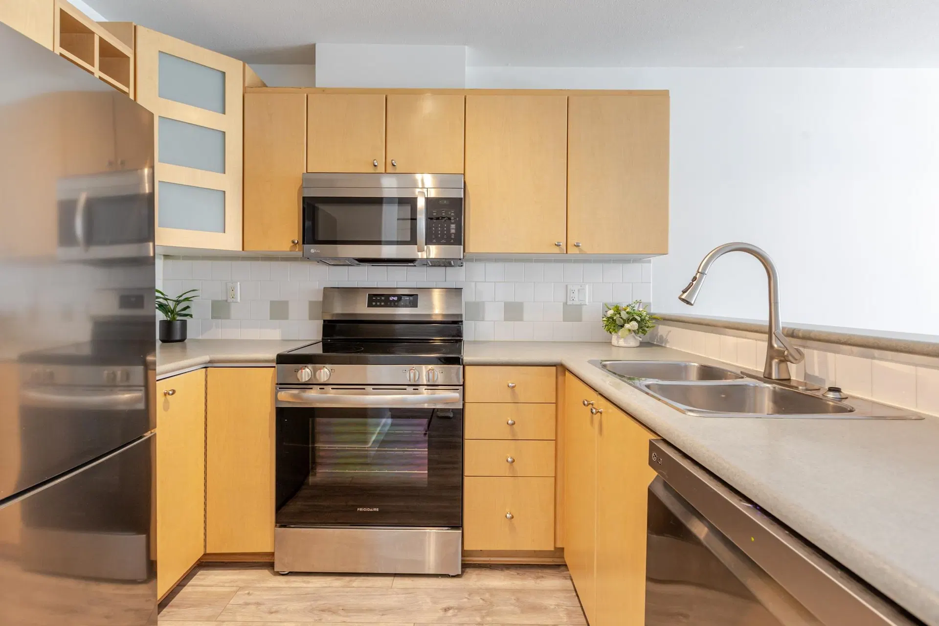 Photo 5 of 40 at #314 – 3122 St Johns Street