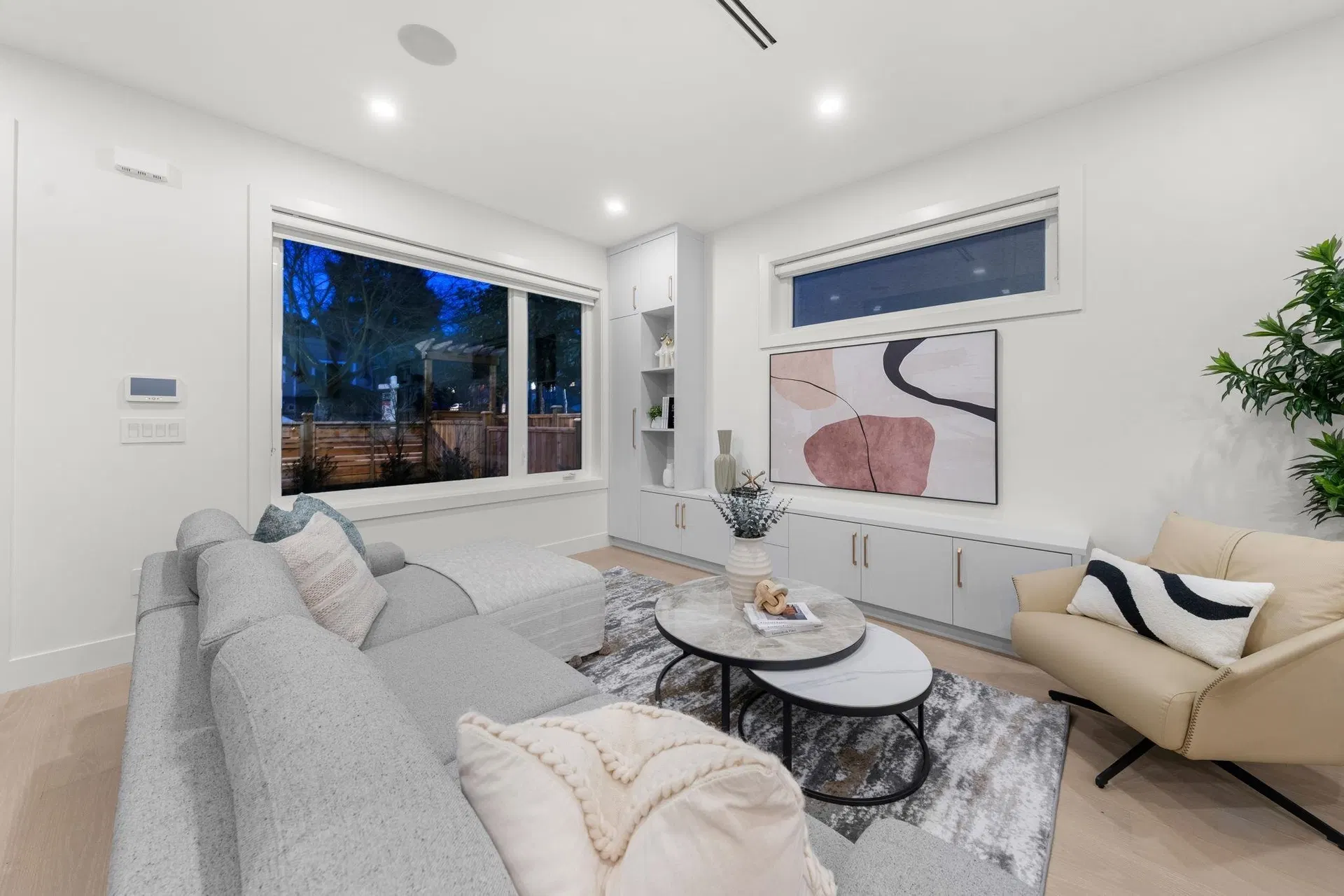 Photo 5 of 38 at #1 – 1582 E 2nd Avenue