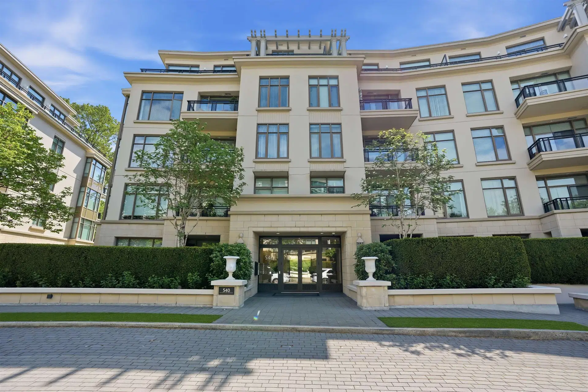 #203 – 540 Waters Edge Crescent