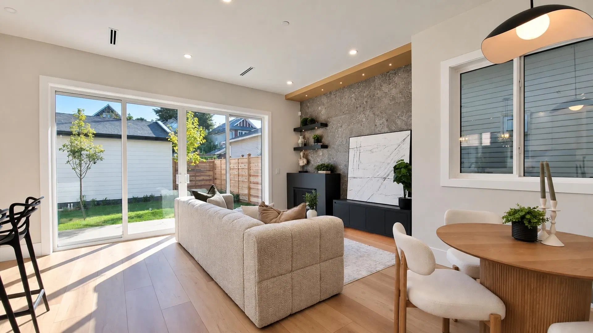 Photo 4 of 38 at #2 – 746 E 12th Avenue