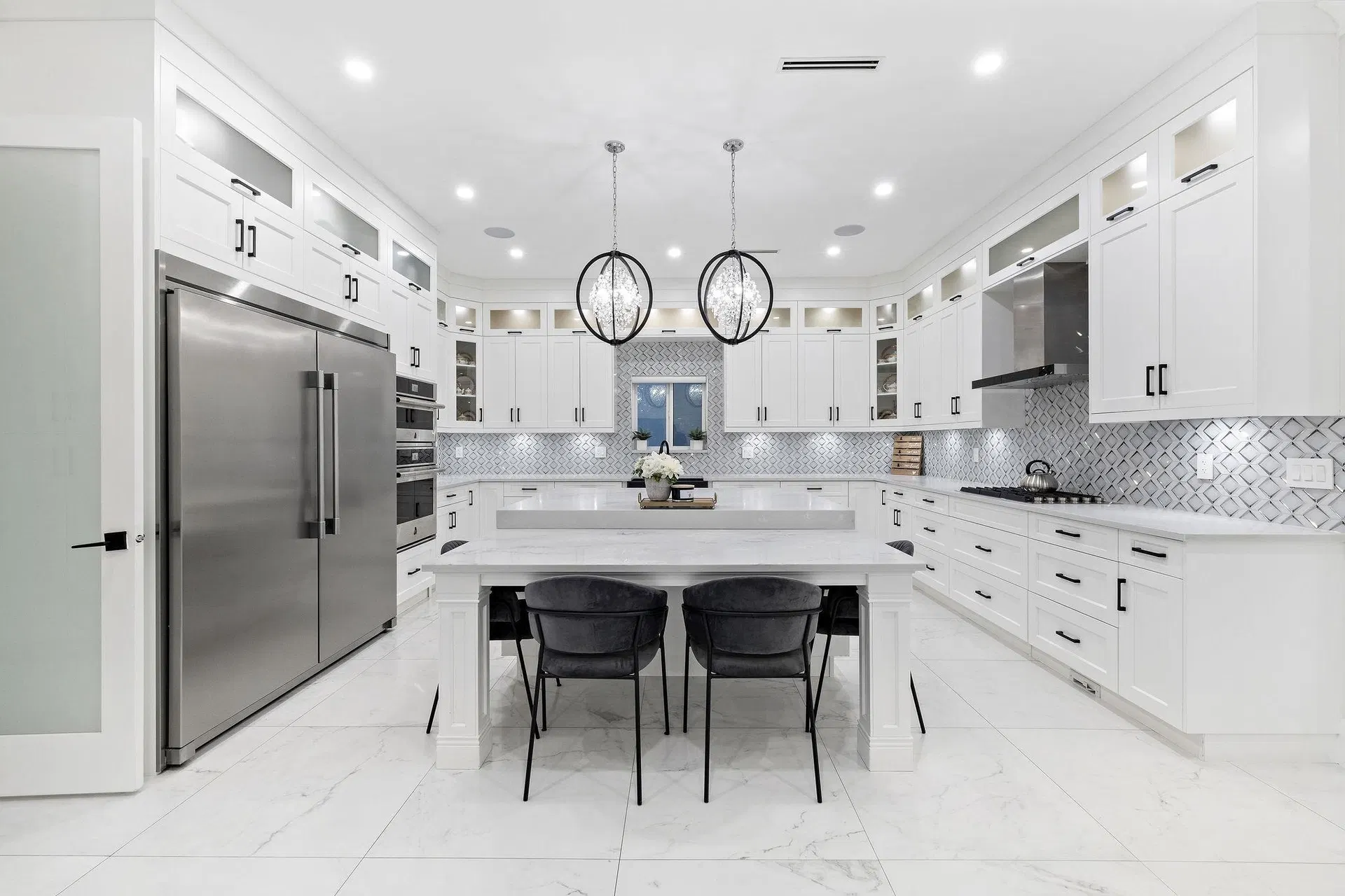 Photo 5 of 40 at 18065 58a Avenue