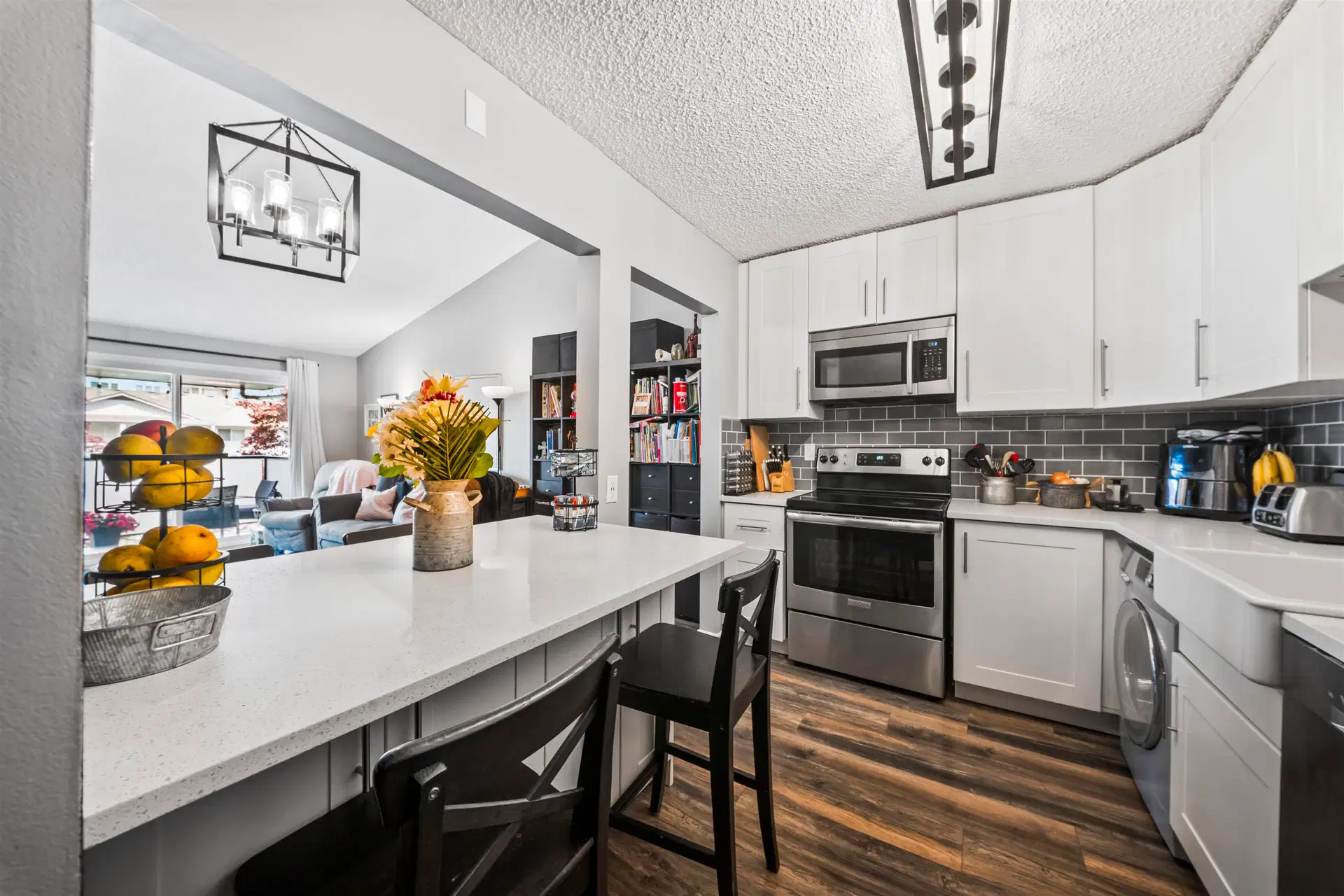 #317 – 33400 Bourquin Place
