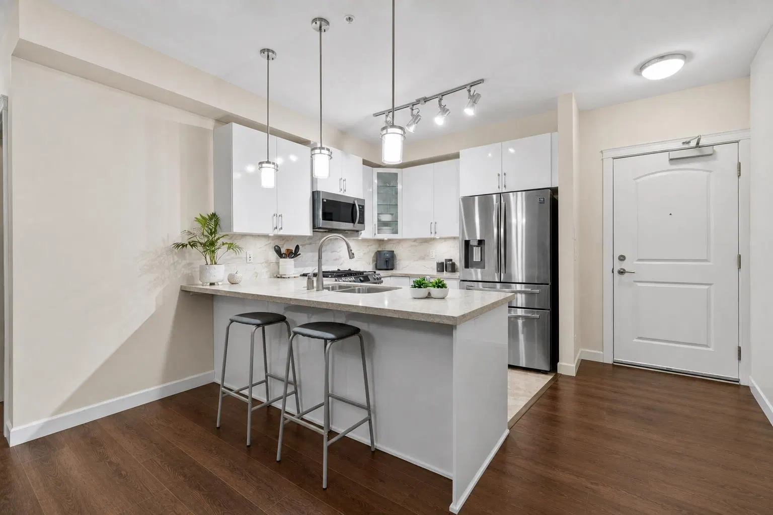 Photo 4 of 35 at #208 – 20376 86 Avenue