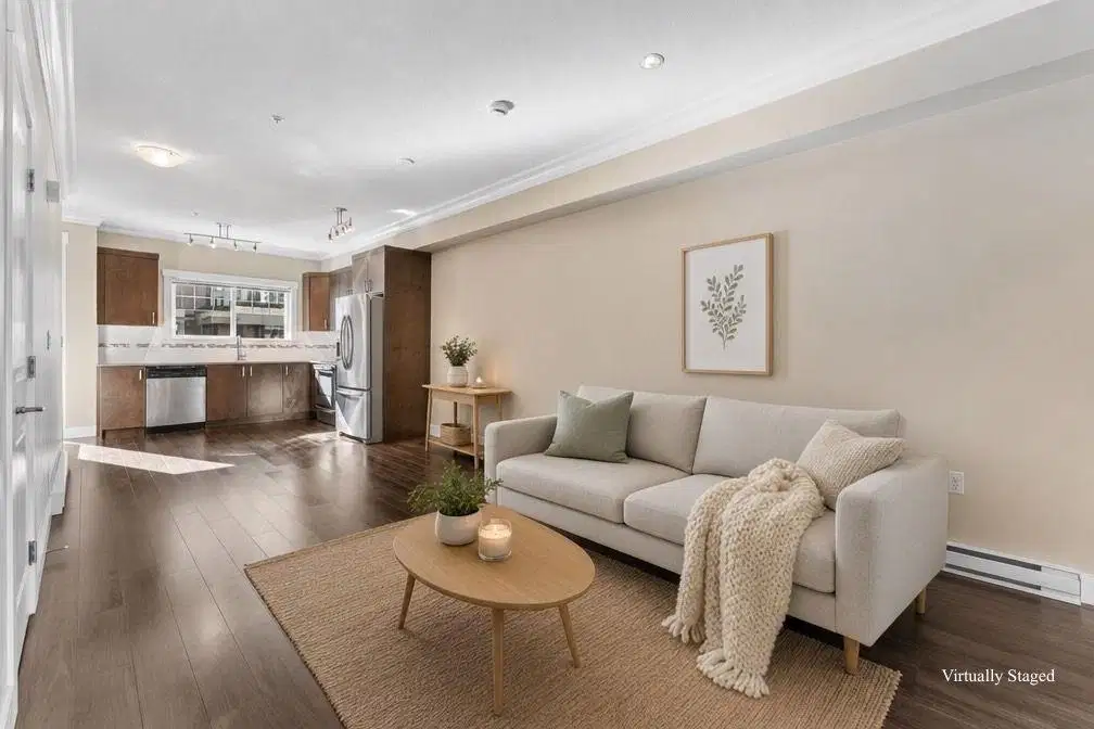 #4 – 838 Royal Avenue