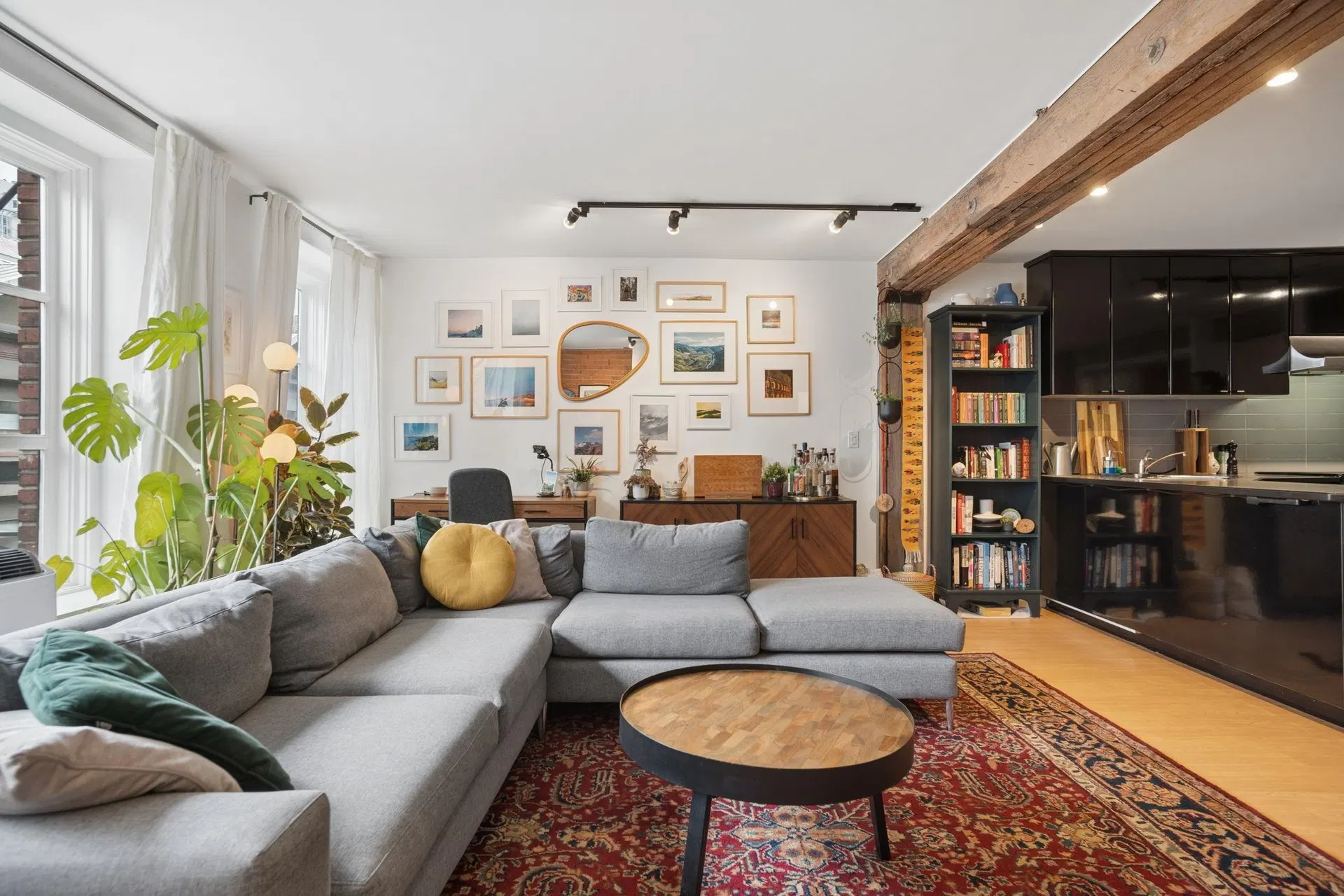 Photo 5 of 31 at #305 – 1066 Hamilton Street