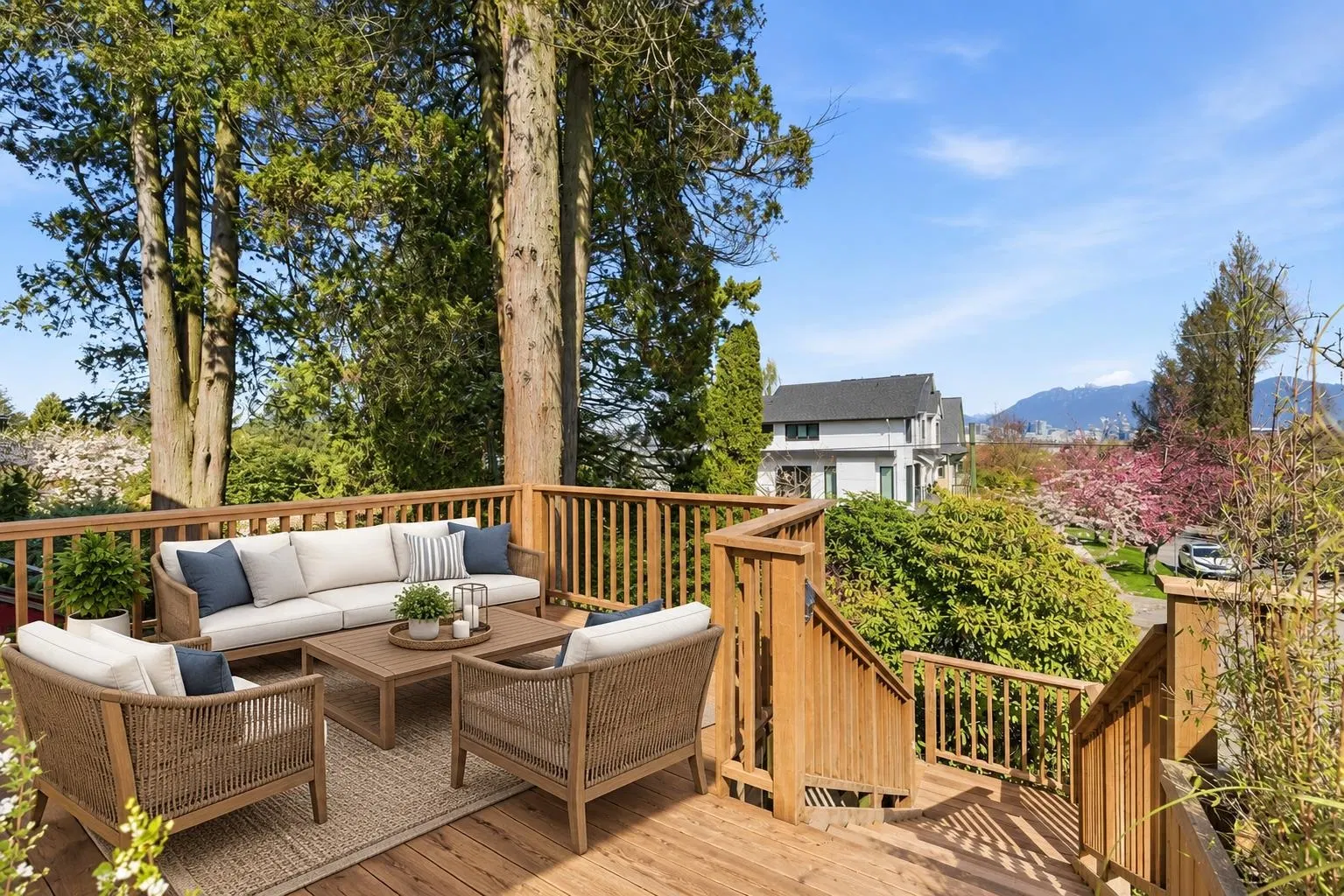Photo 2 of 39 at 706 W 24th Avenue