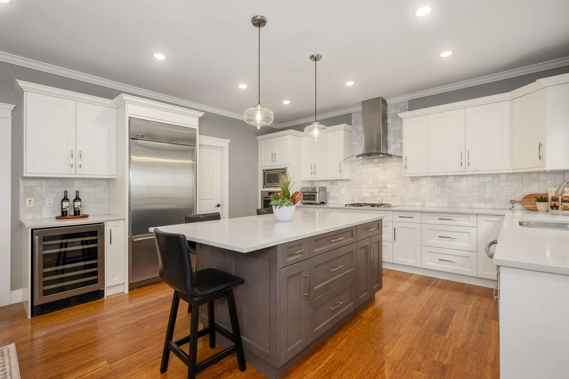 Photo 5 of 40 at 3357 Scotch Pine Avenue