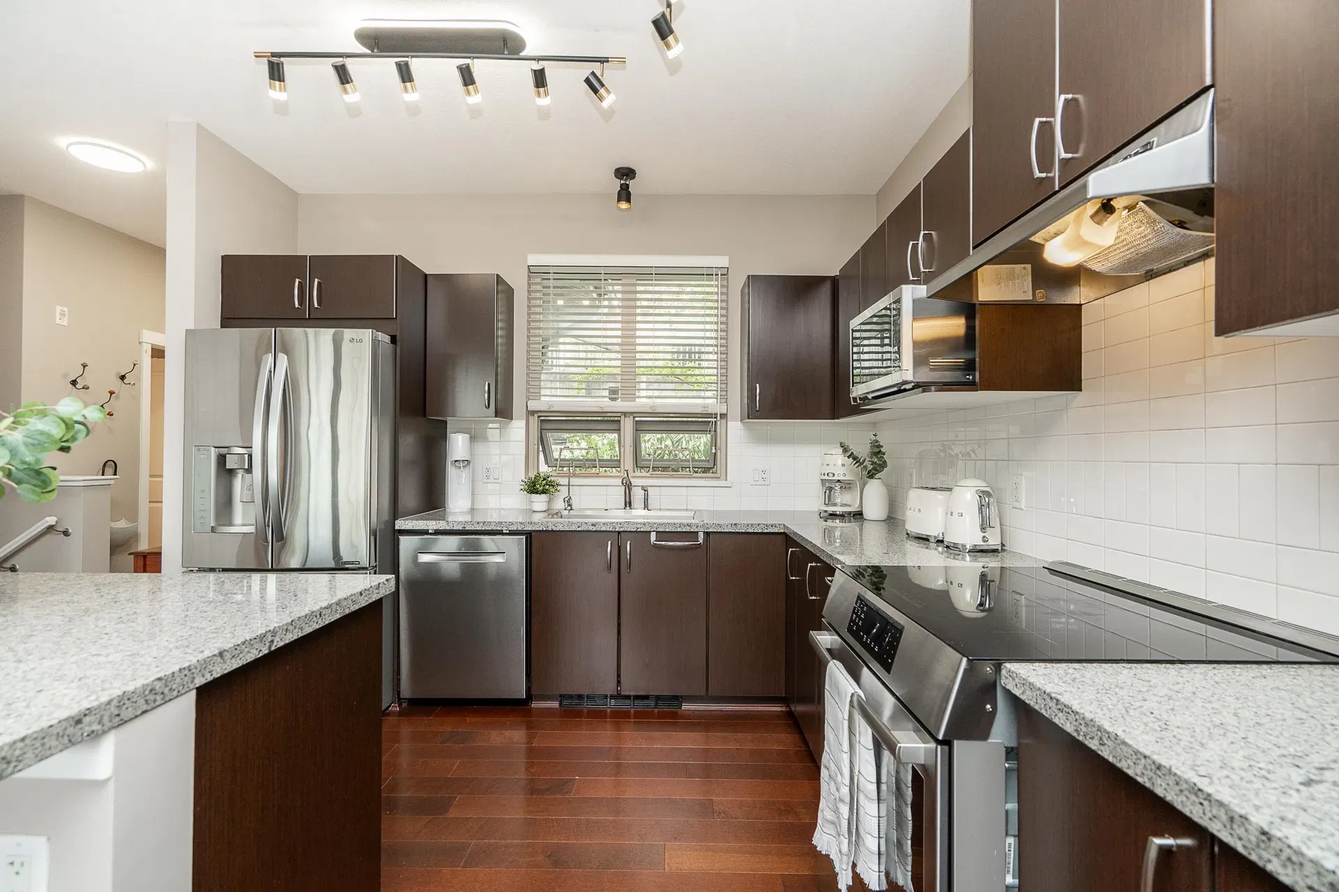 Photo 4 of 40 at #6 – 3138 Dayanee Springs Boulevard